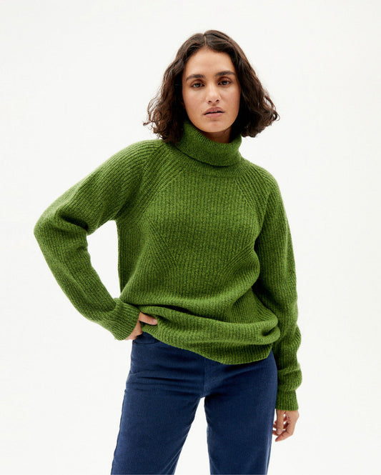 Pull col roulé vert en laine certifiée - matilda parrot green