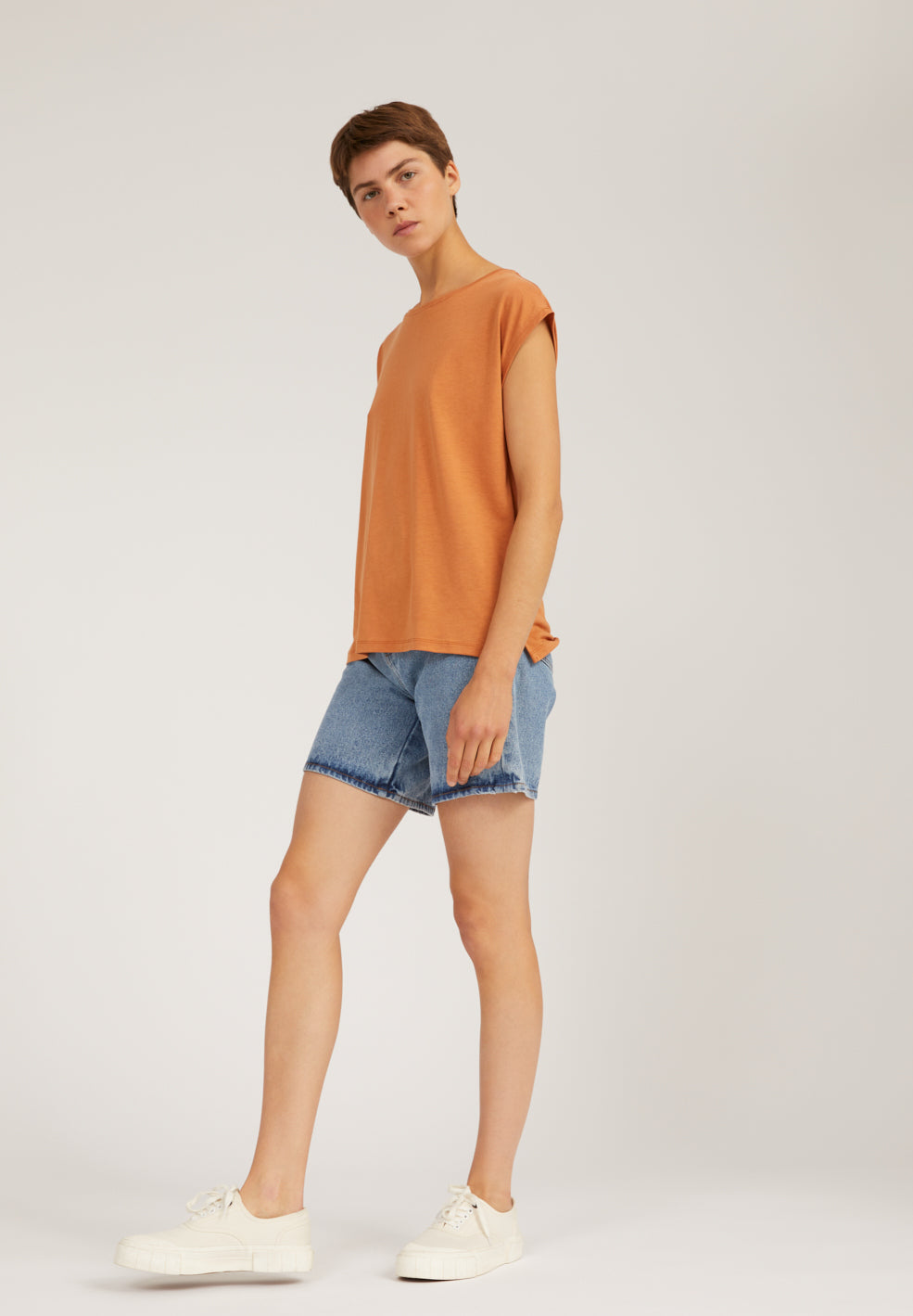 T-shirt léger abricot en tencel - Jilaa