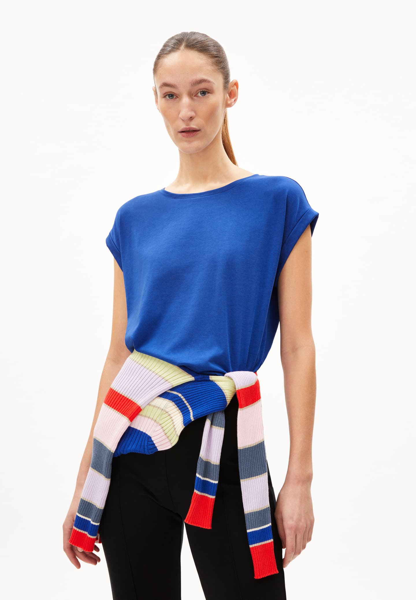 T-shirt en tencel et coton bio | bleu "jilaana dynamo blue"