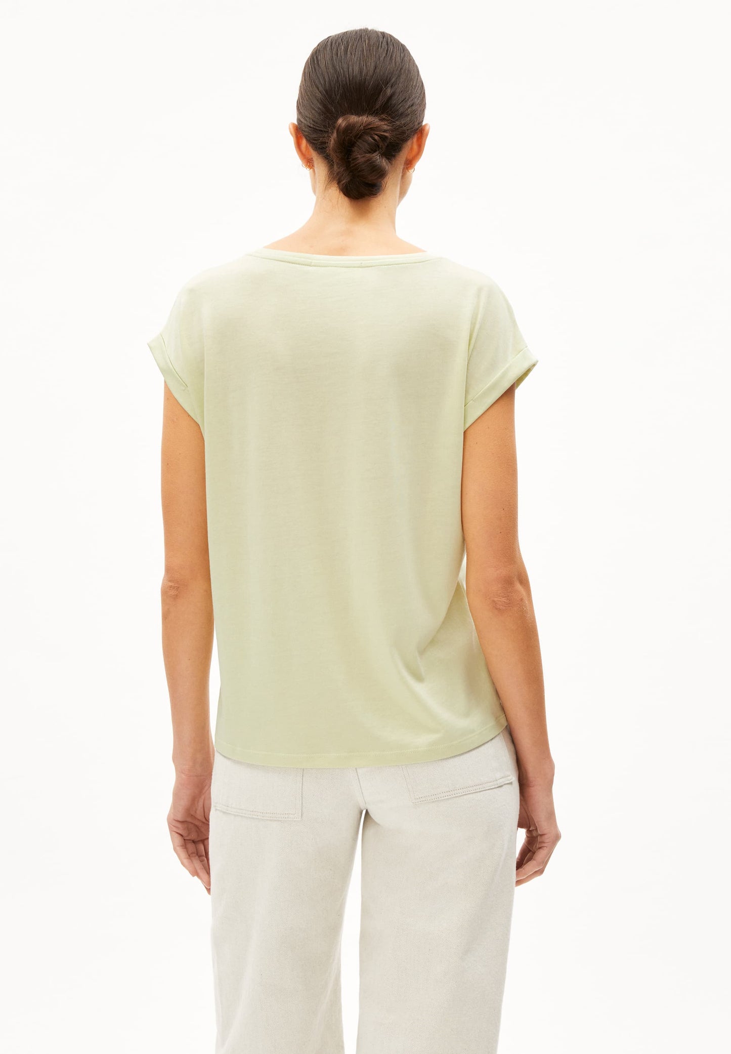 T-shirt en tencel et coton bio | vert "jilaana pastel green"