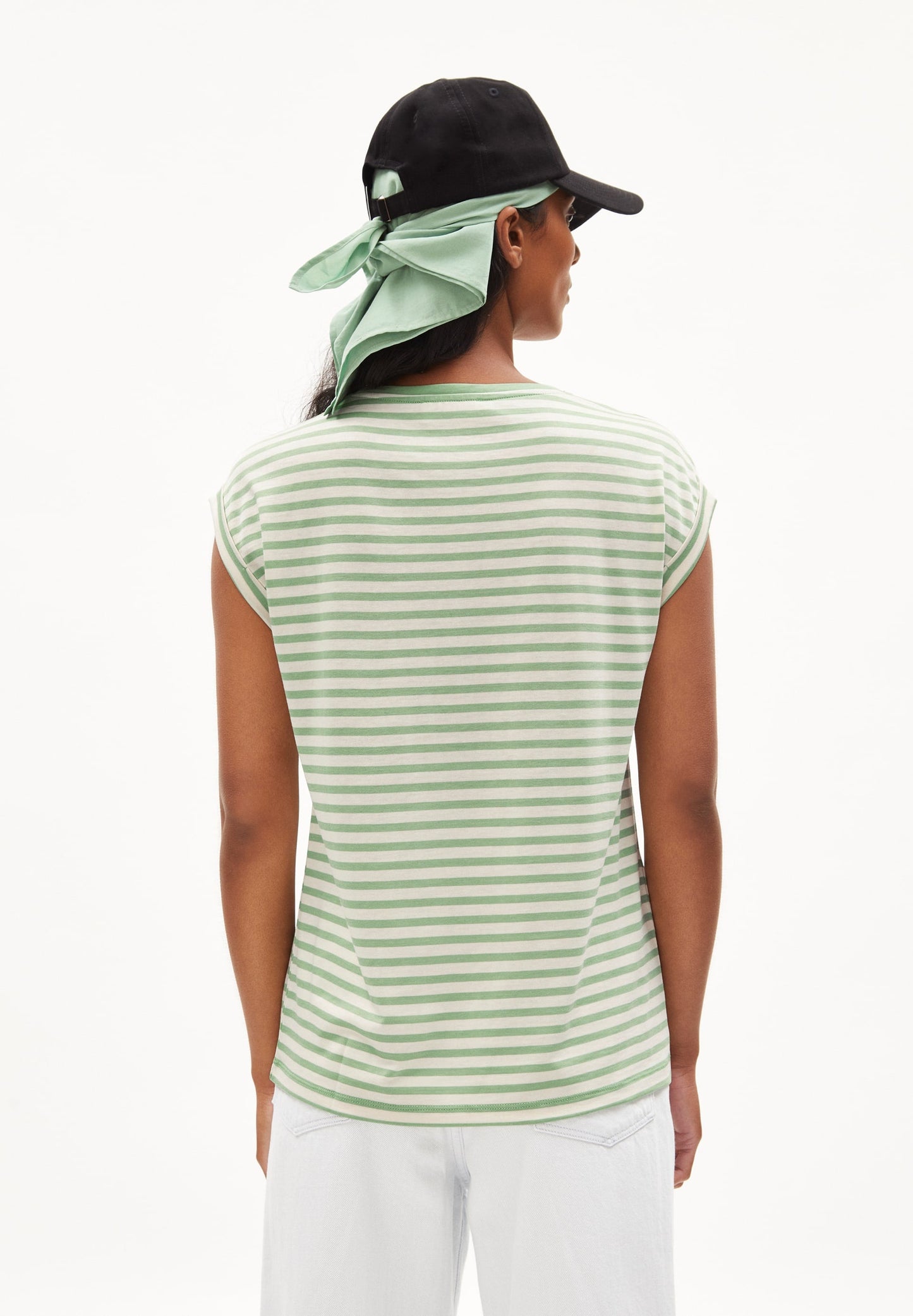 T-shirt rayé bicolore en tencel et coton bio - jilaana stripes - smith green-oatmilk