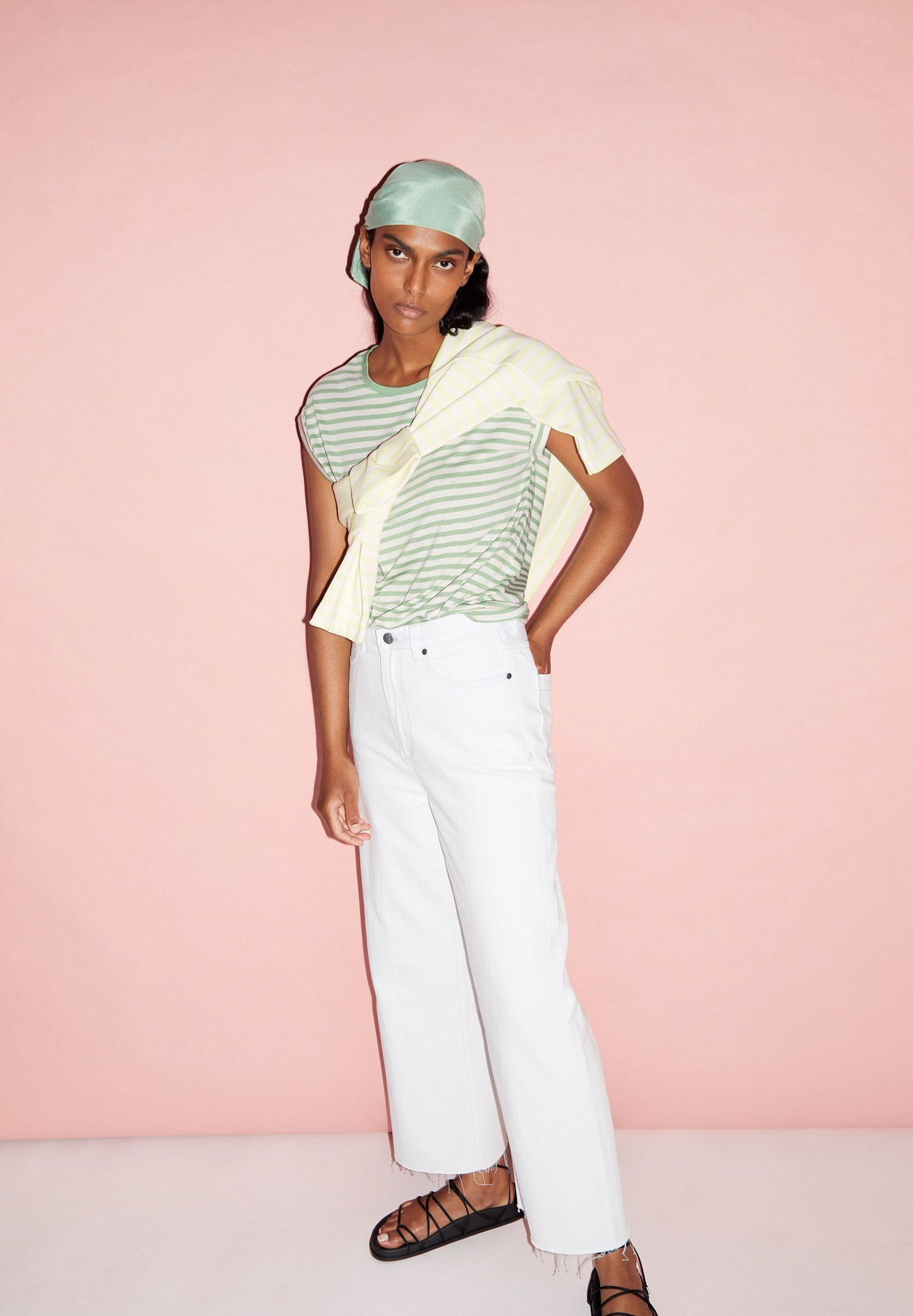 T-shirt rayé bicolore en tencel et coton bio - jilaana stripes - smith green-oatmilk