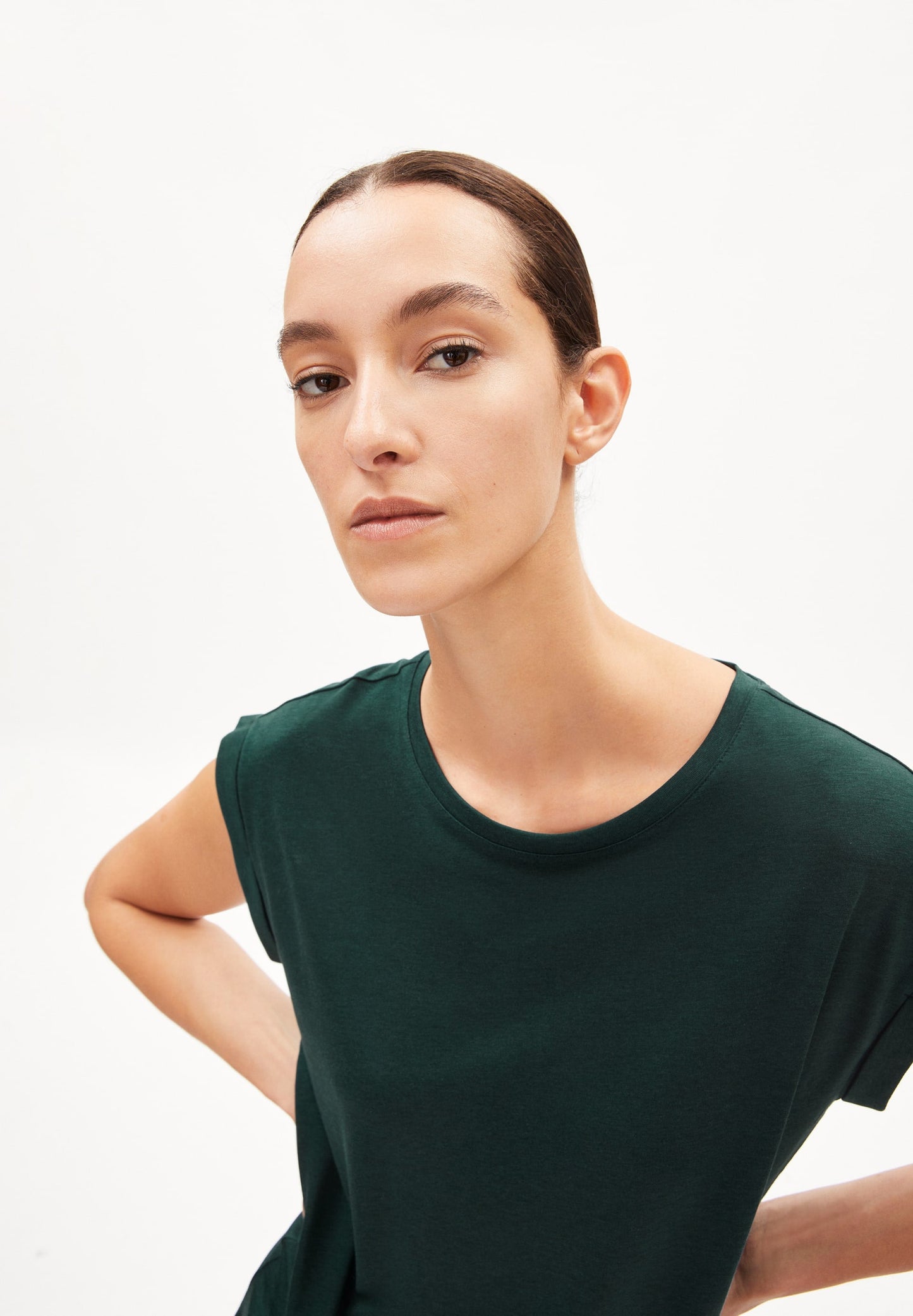 T-shirt en tencel et coton bio | vert "jilaana teal stone"