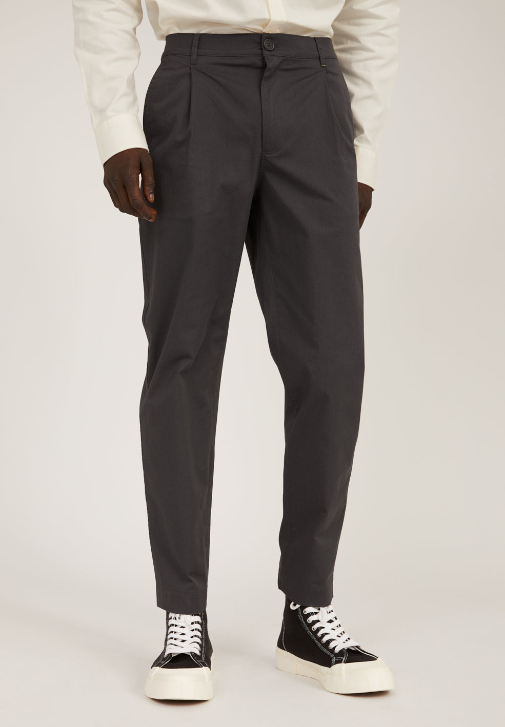 Pantalon à pinces noir en lenzing - Jontaa