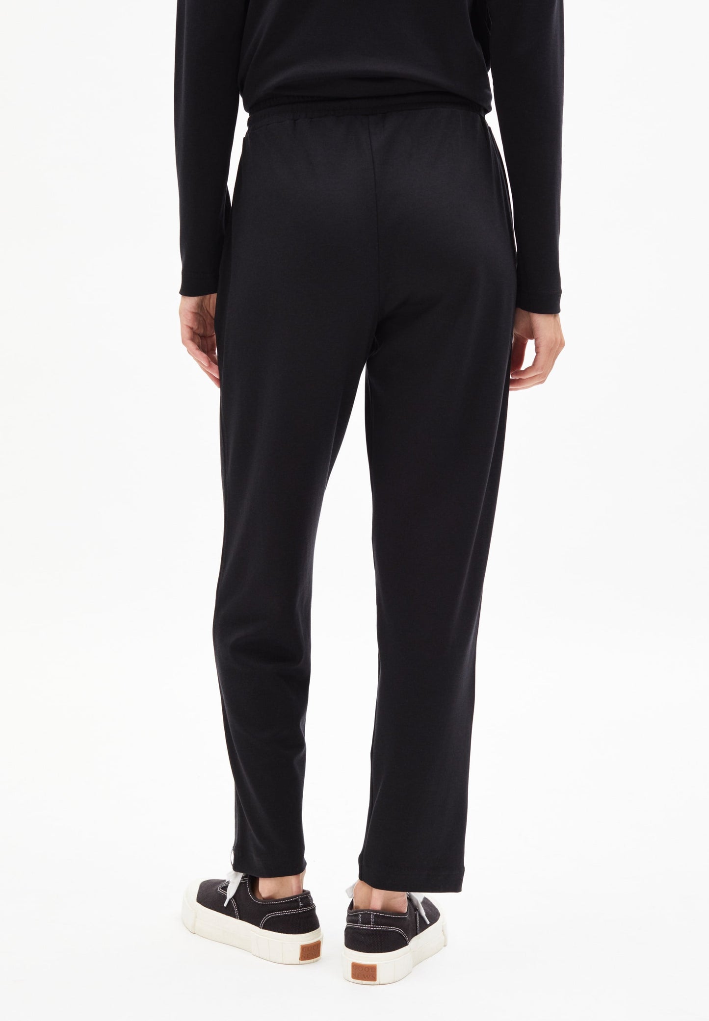 Pantalon de jogging noir en tencel et coton bio - kaaia black