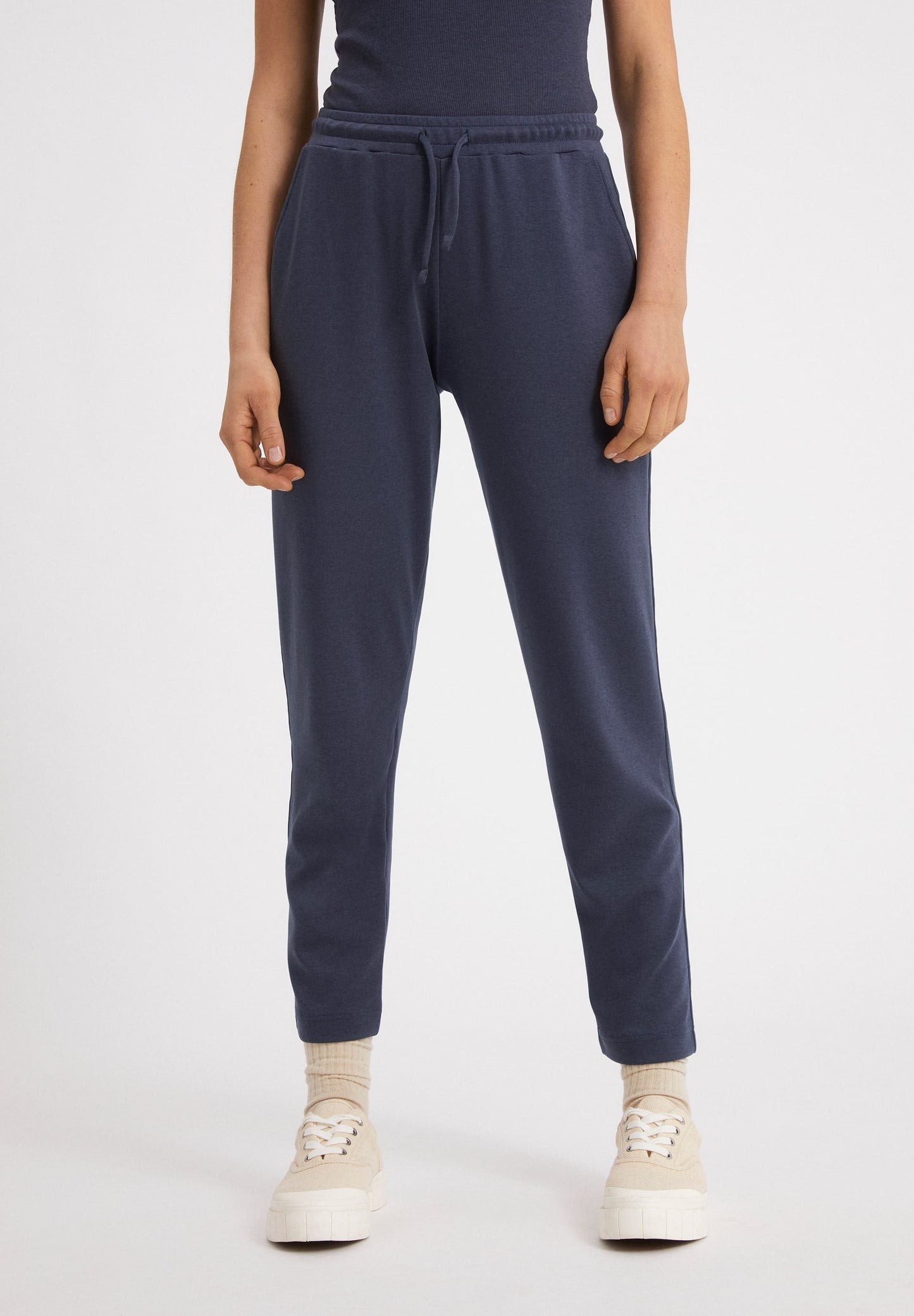 Pantalon de jogging bleu nuit en tencel et coton bio - KAAIA indigo