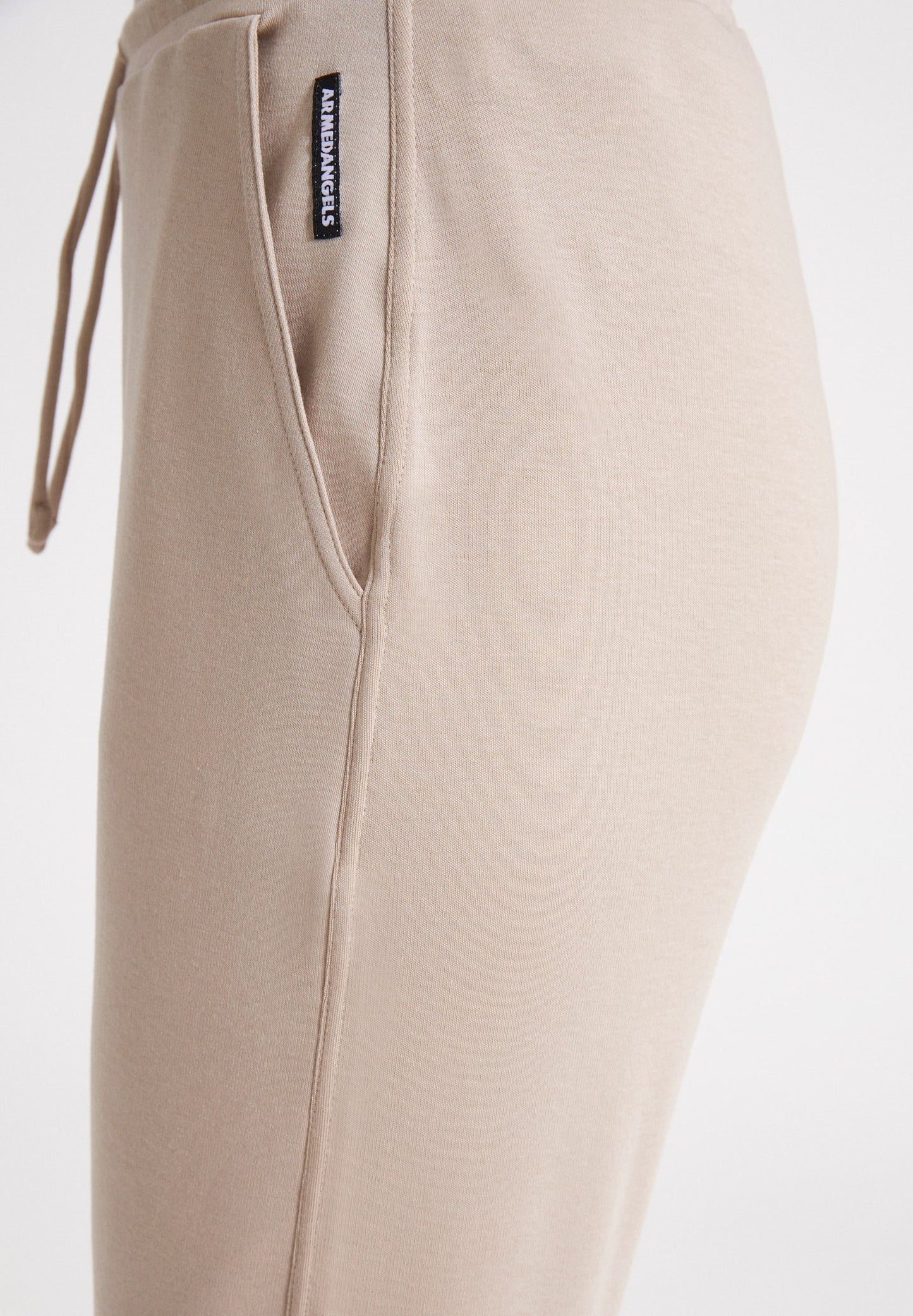 Pantalon de jogging beige en tencel et coton bio - kaaia light desert