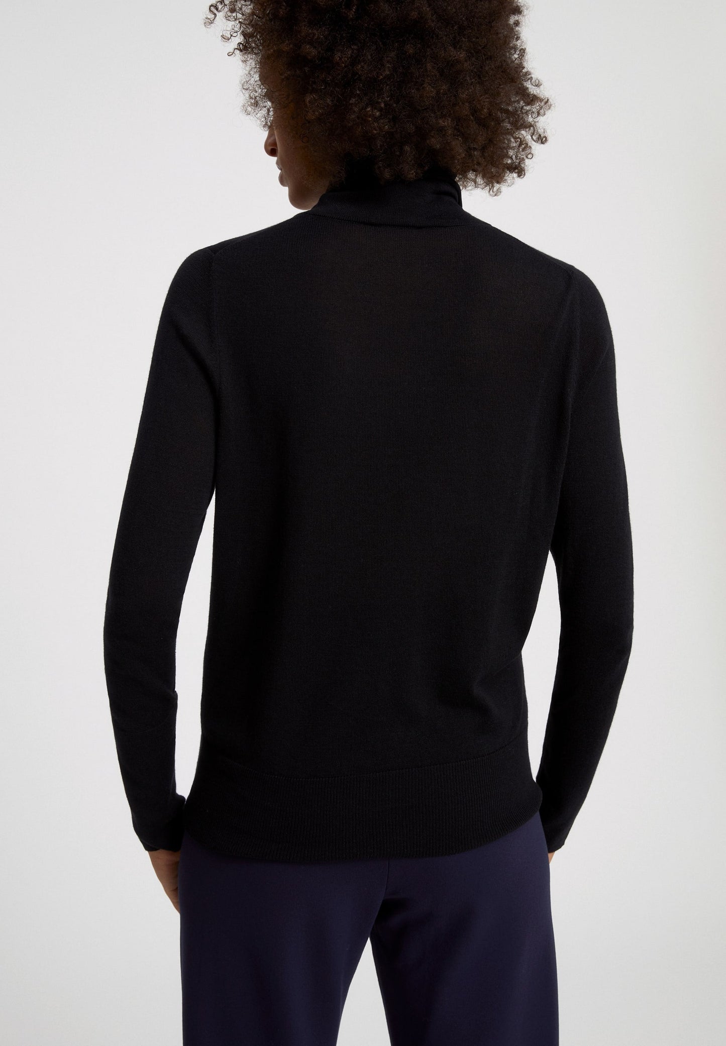 Pull noir col roulé en tencel et coton bio - kaathia black