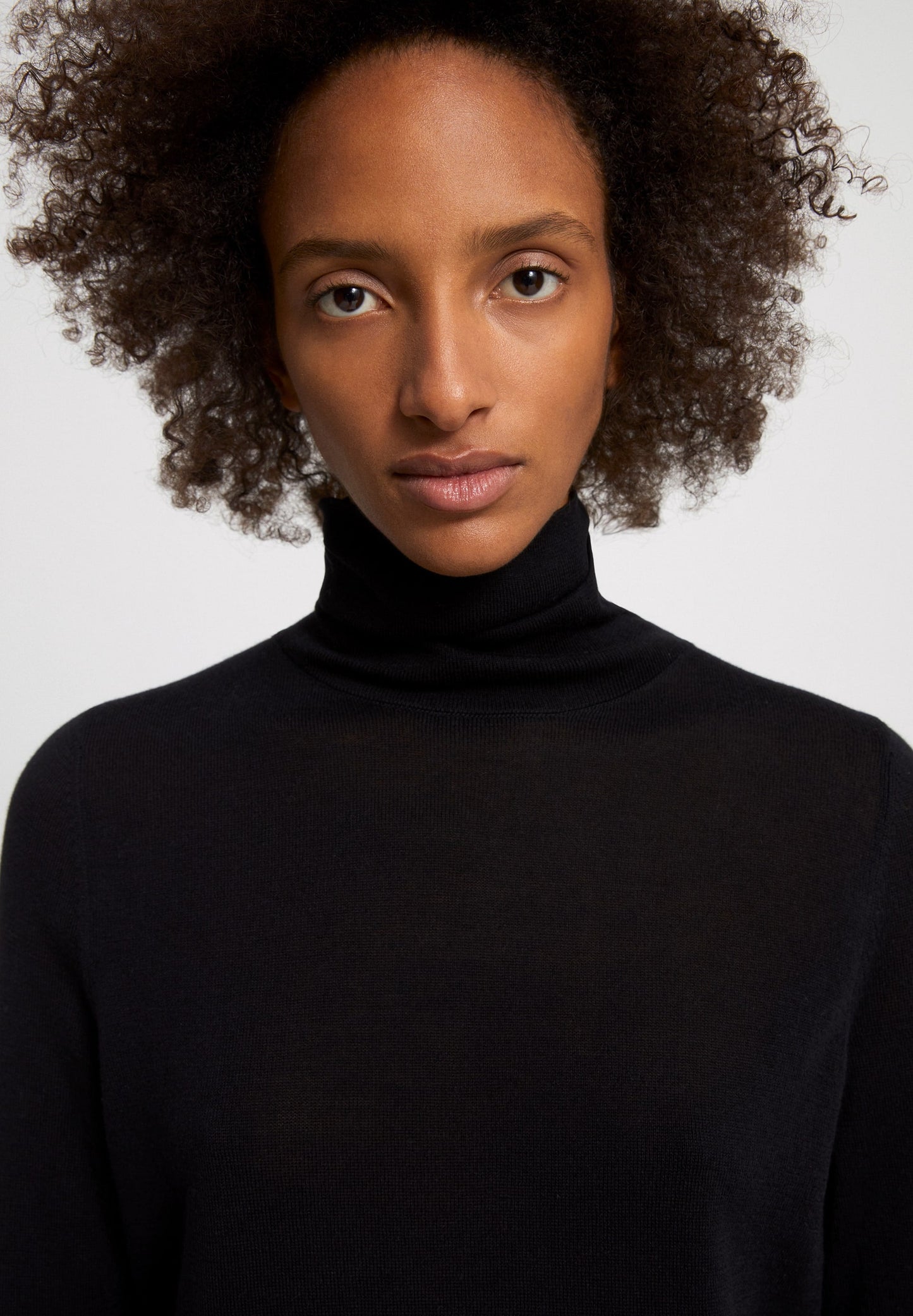 Pull noir col roulé en tencel et coton bio - kaathia black