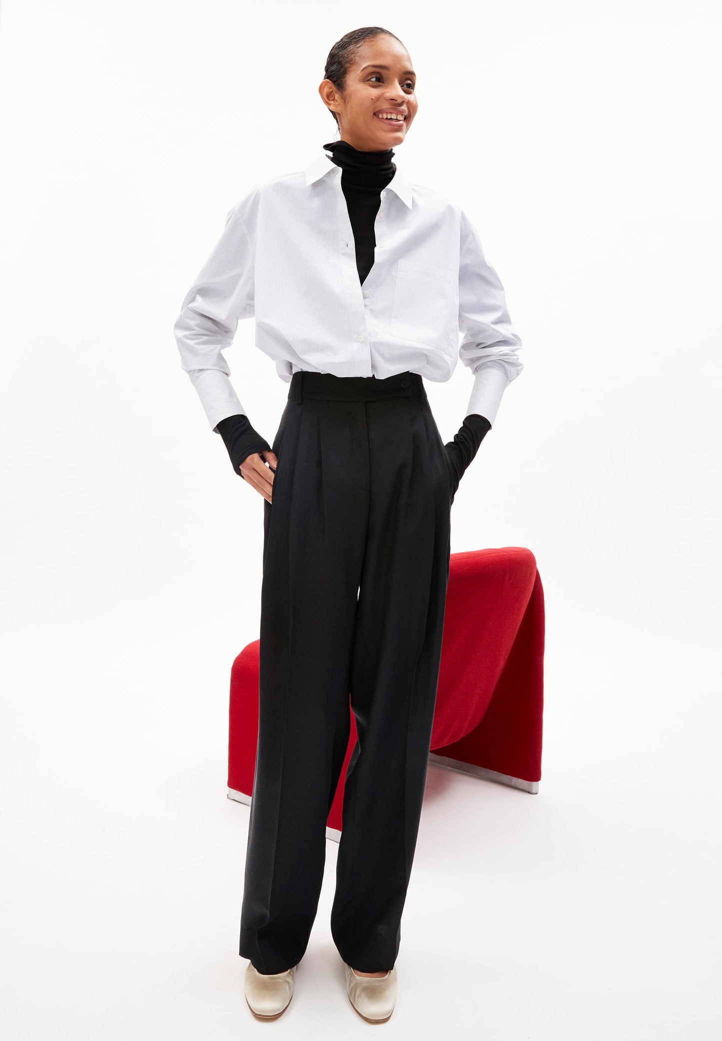 Pantalon ample à pinces en tencel | noir "kaayah black"
