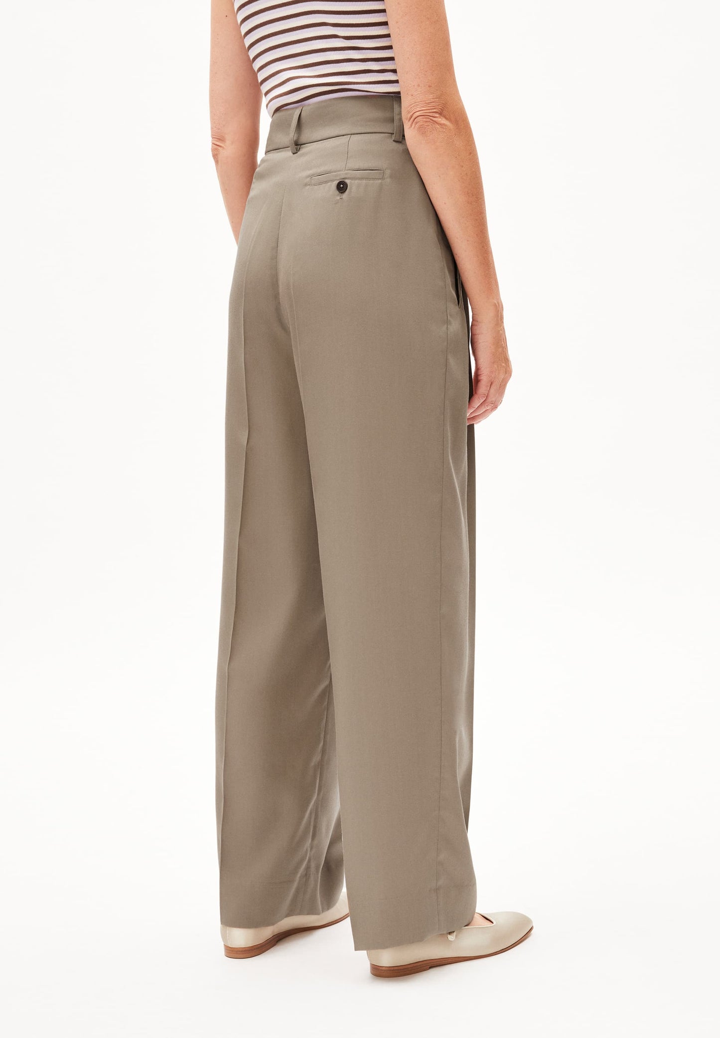 Pantalon ample à pinces en tencel | marron "kaayah muddy water"