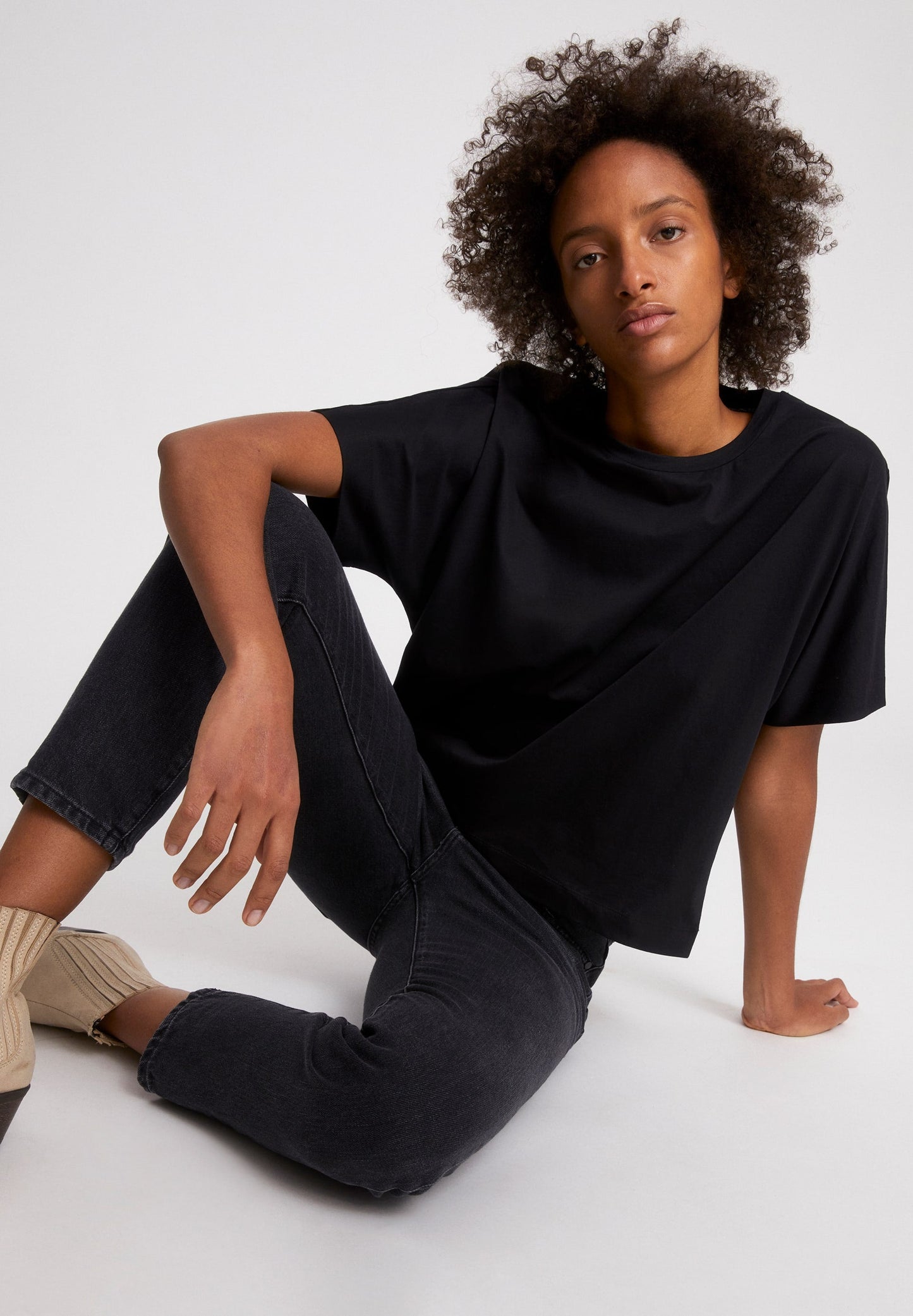 T-shirt ample noir en coton bio - kajaa mercerized black
