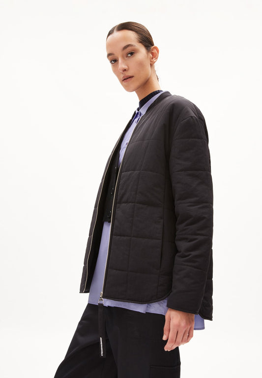 Blouson matelassé en recyclé | noir "kameiaa - black"