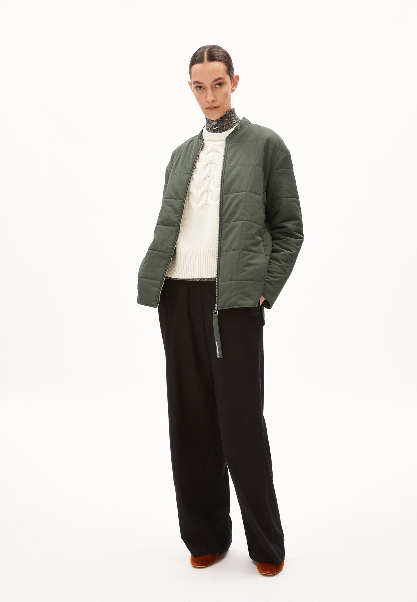 Blouson matelassé en recyclé | kaki "kameiaa - boreal green"