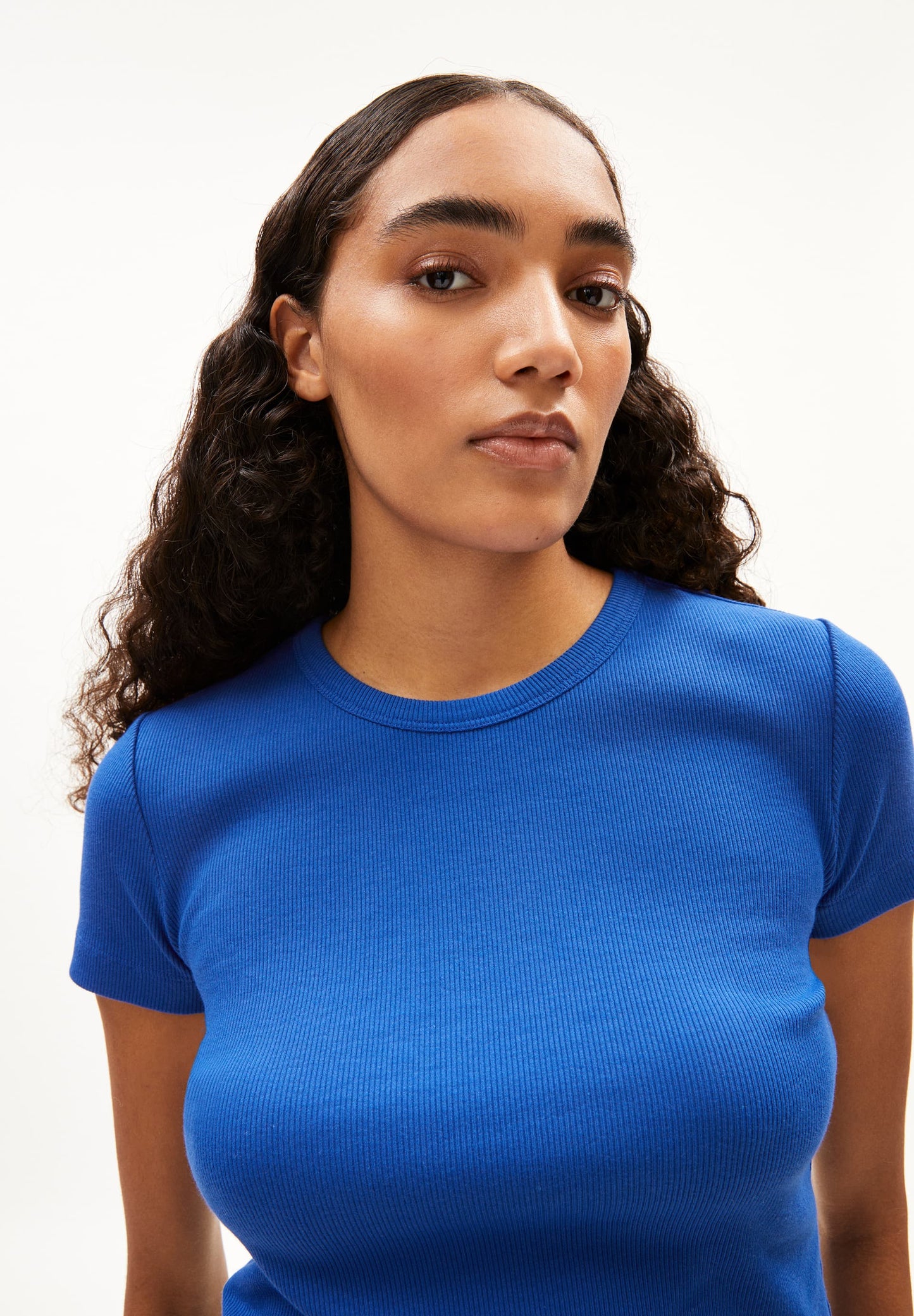 T-shirt côtelé en coton bio | bleu "kardaa dynamo blue"