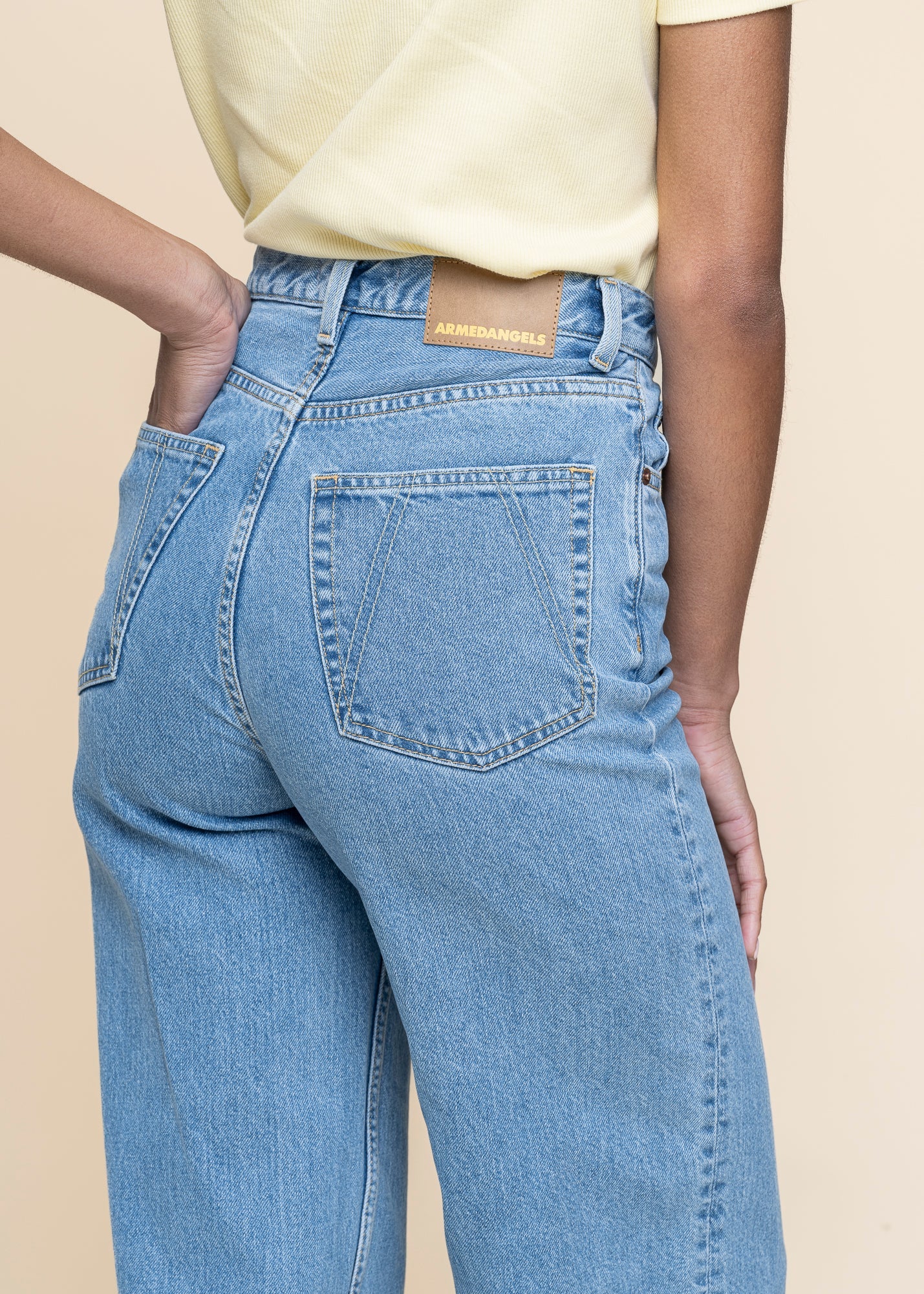 Jean droit large en coton recyclé | bleu "enijaa - horizon"