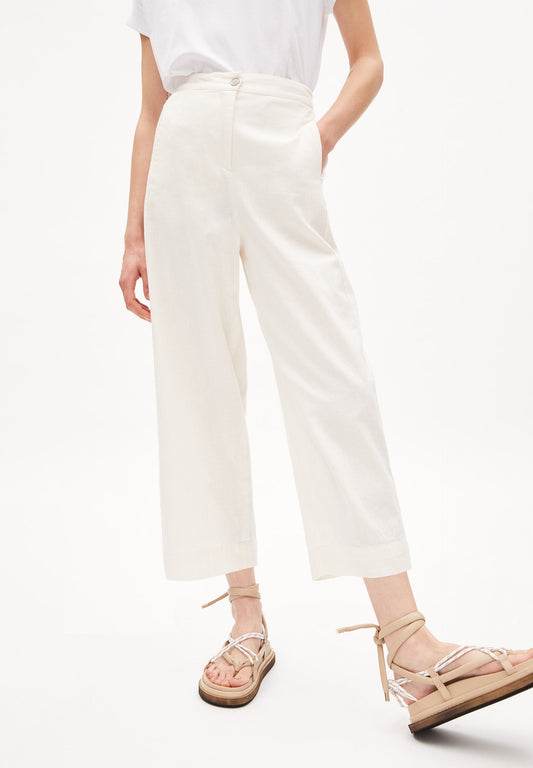 Pantalon 7/8ème large blanc en coton bio et lin - karunaa lino off white