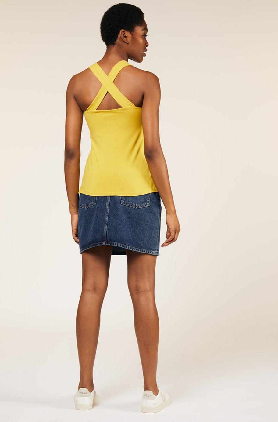 Top dos croisé jaune en coton bio - Kenzie
