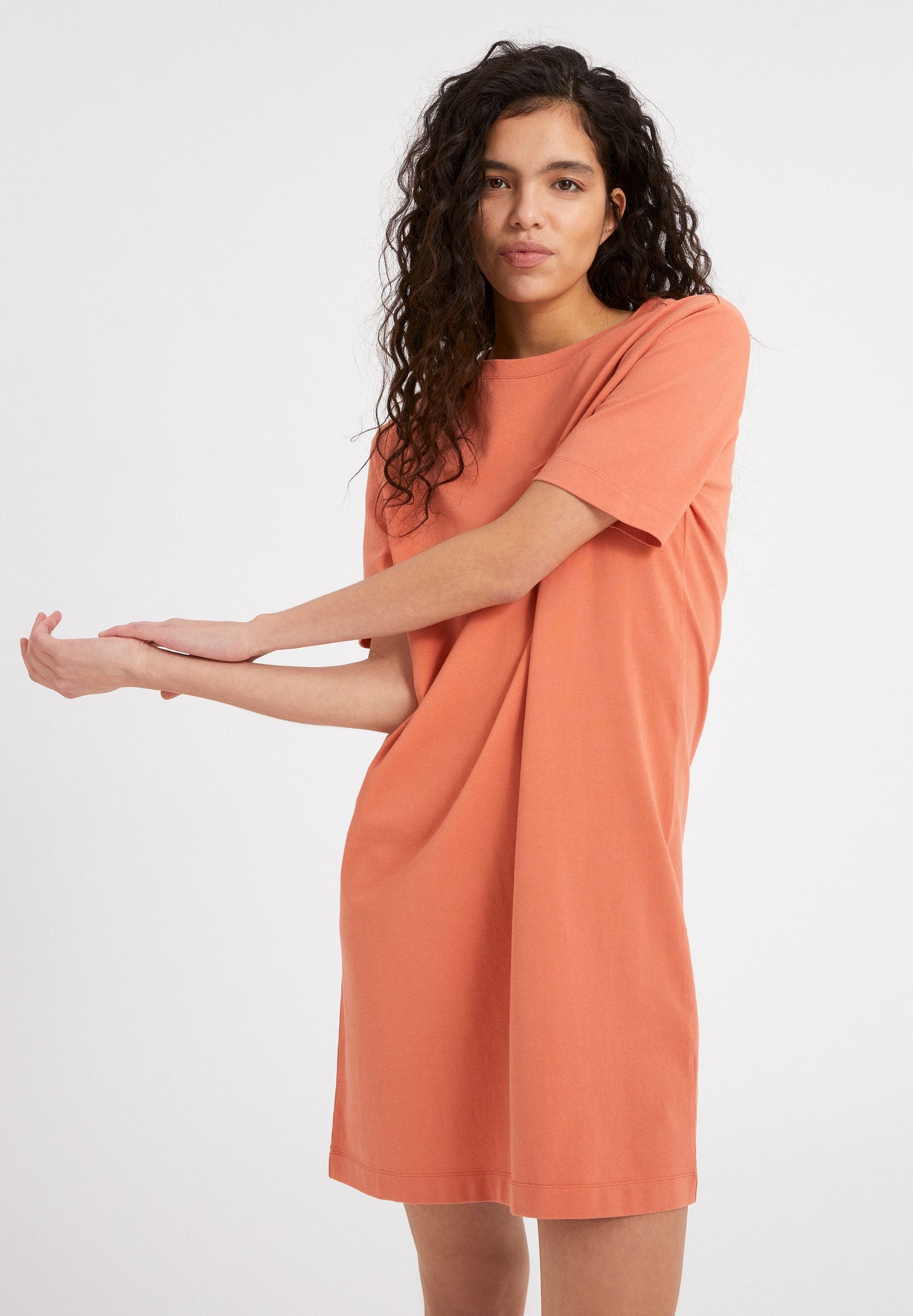 Robe t-shirt mandarine en coton bio - Kleaa