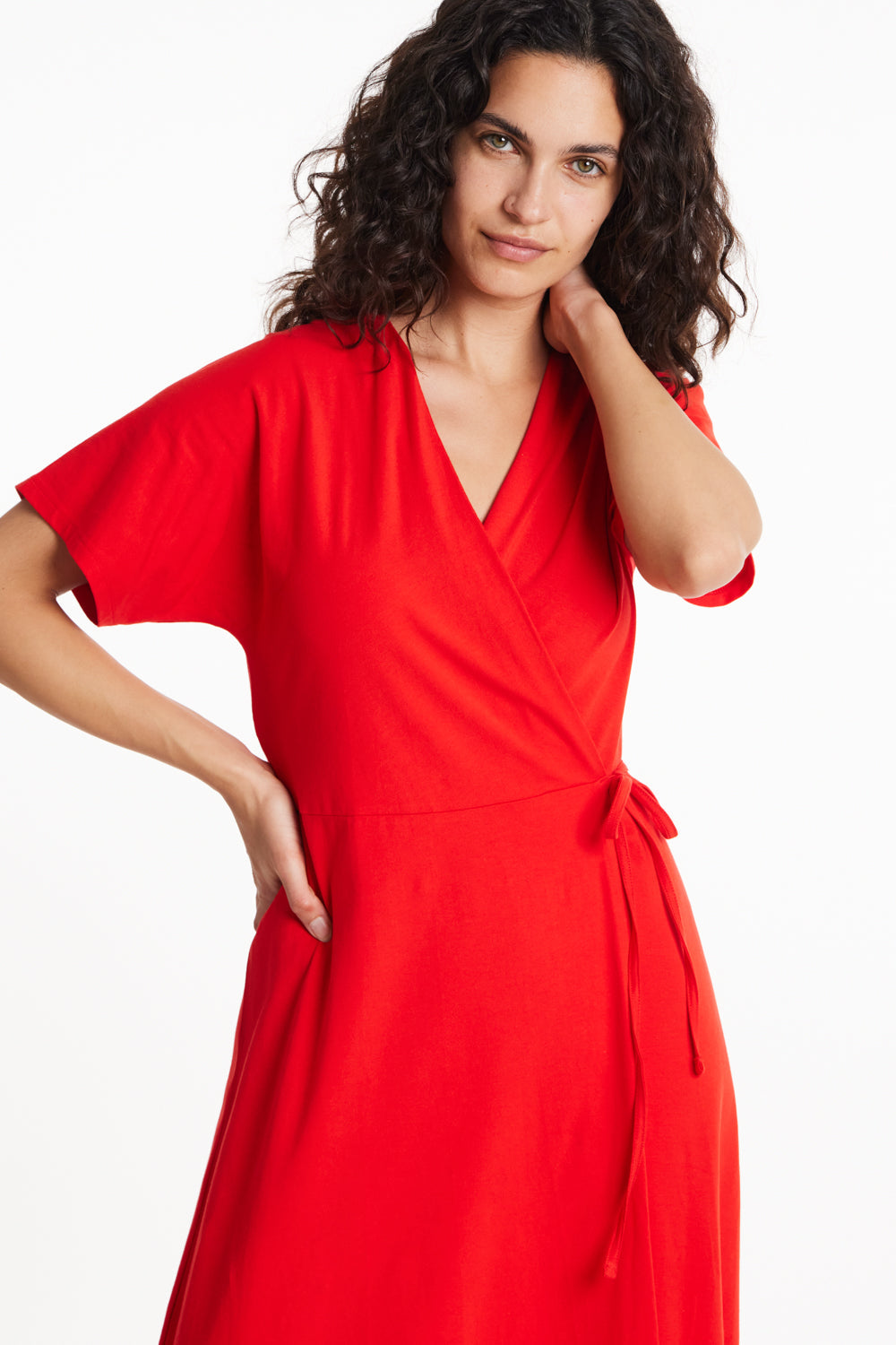 Robe portefeuille rouge en coton bio - leora wrap dress red