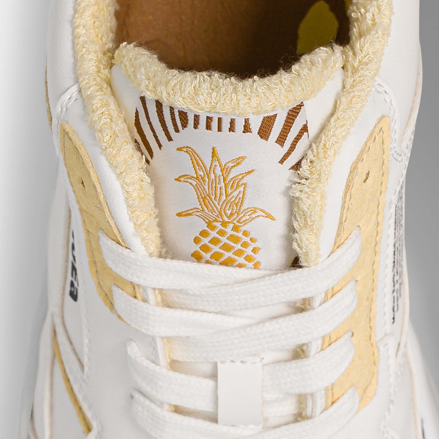 Baskets vegan en matière végétale | Jaune "gen 1 pineapple light yellow"