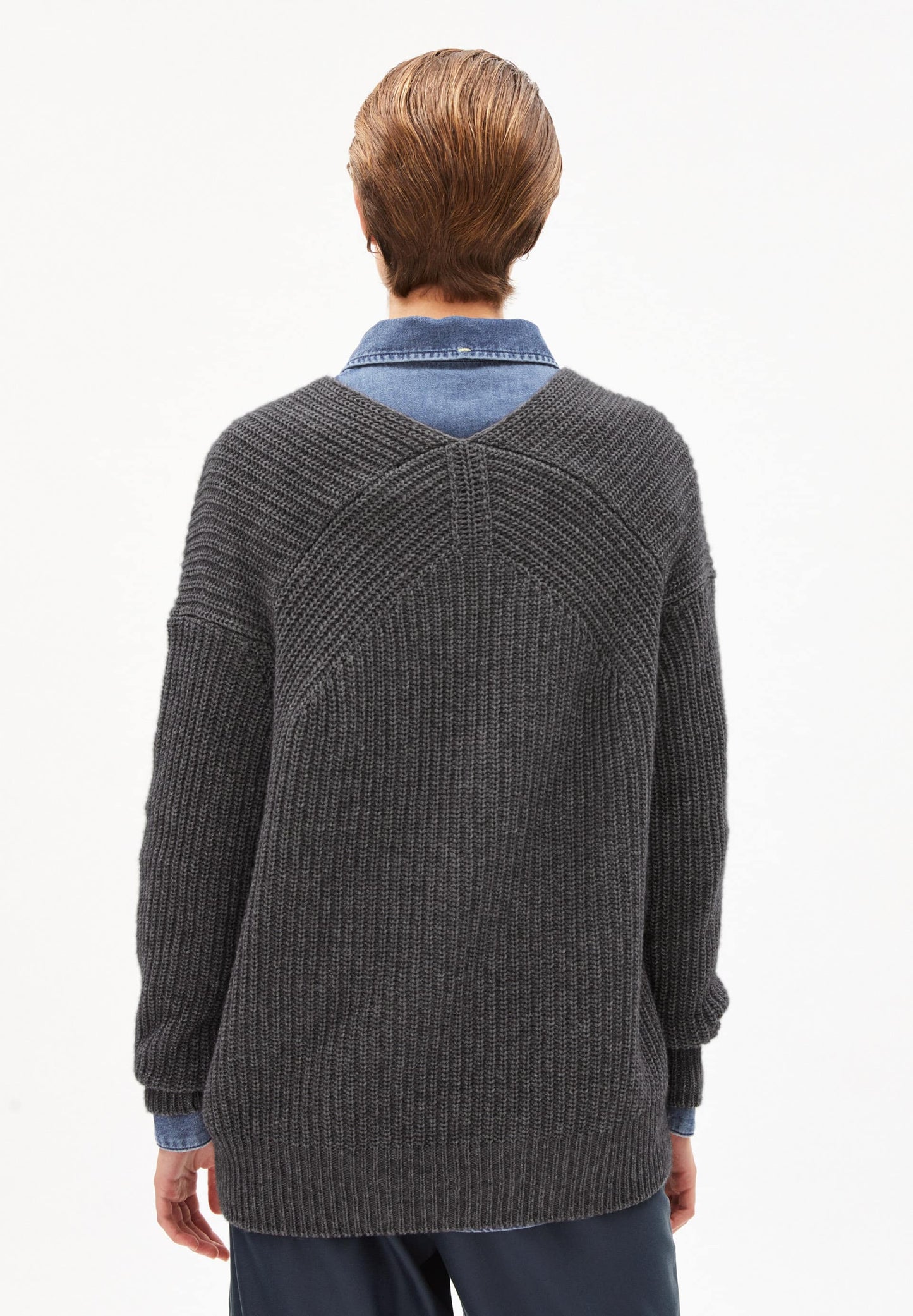 Pull maille col v gris en laine et coton bio - LOISAA mid grey melange