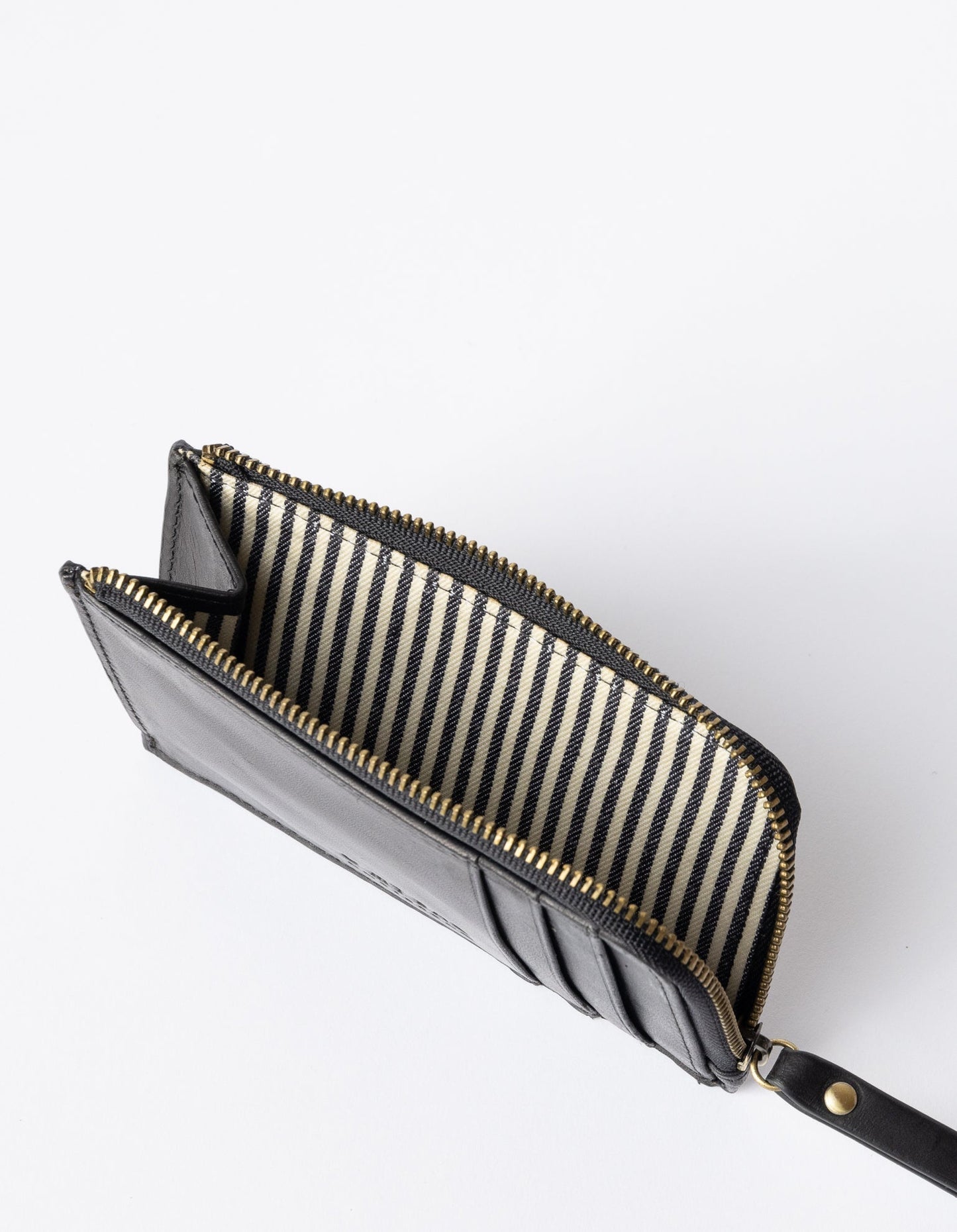Portefeuille en cuir certifié | noir "Lola - black classic leather"