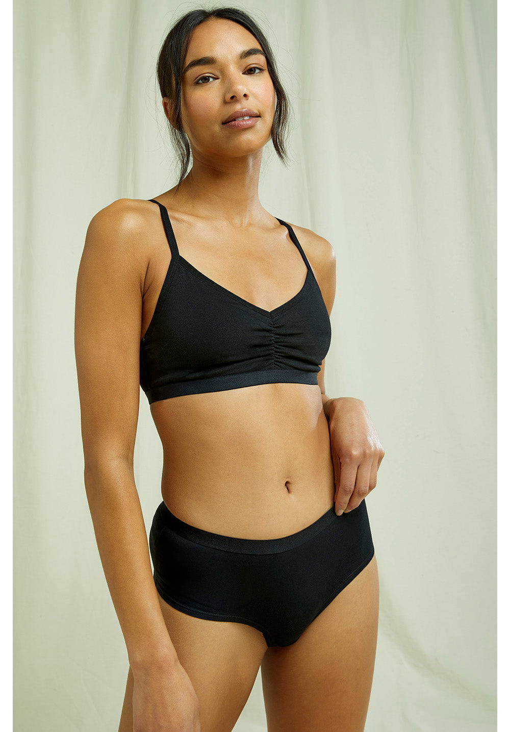 Shorty noir en coton bio - organic short black