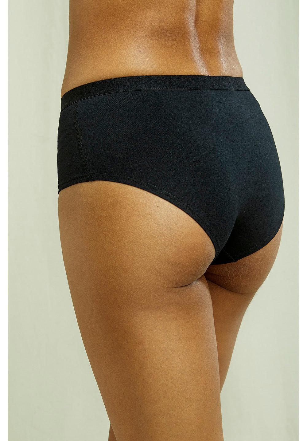 Shorty noir en coton bio - organic short black