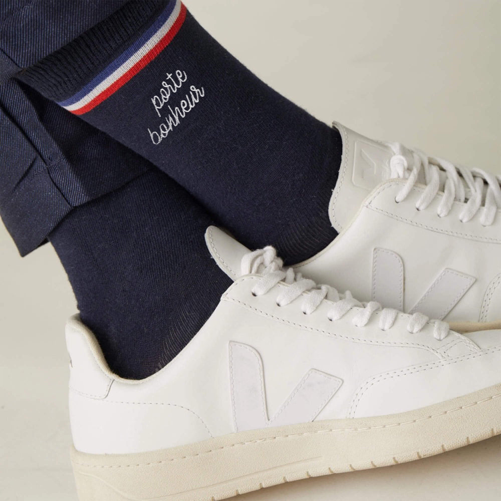 Chaussettes marine brodées en coton bio - lucas drapeau - porte bonheur