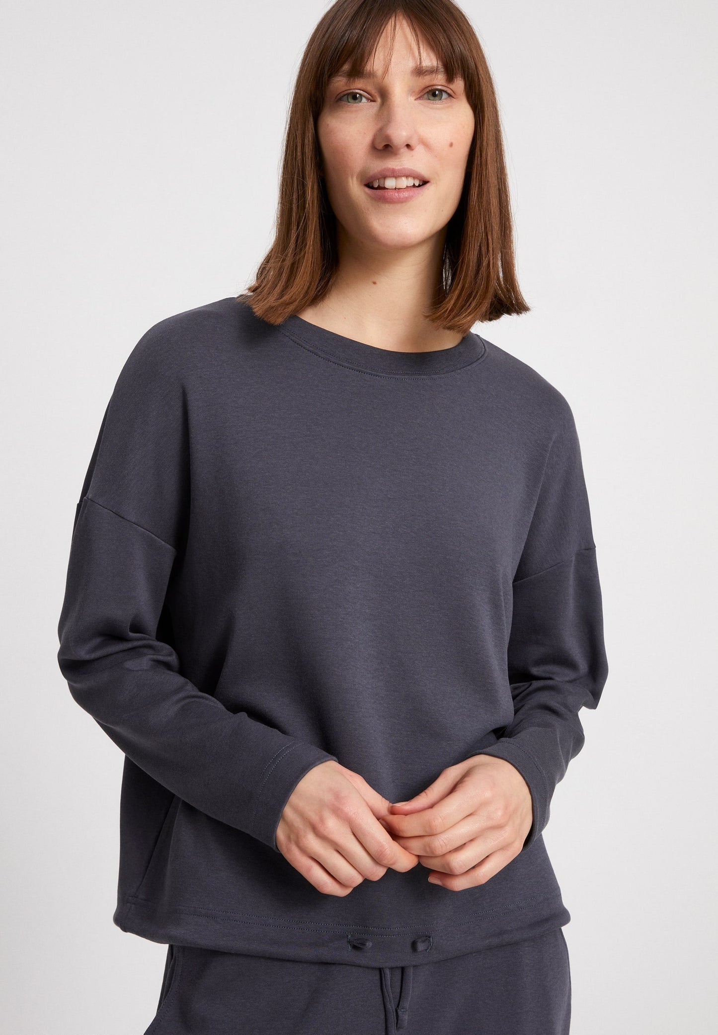 Sweat léger bleu nuit en tencel et coton bio - Mailaa indigo