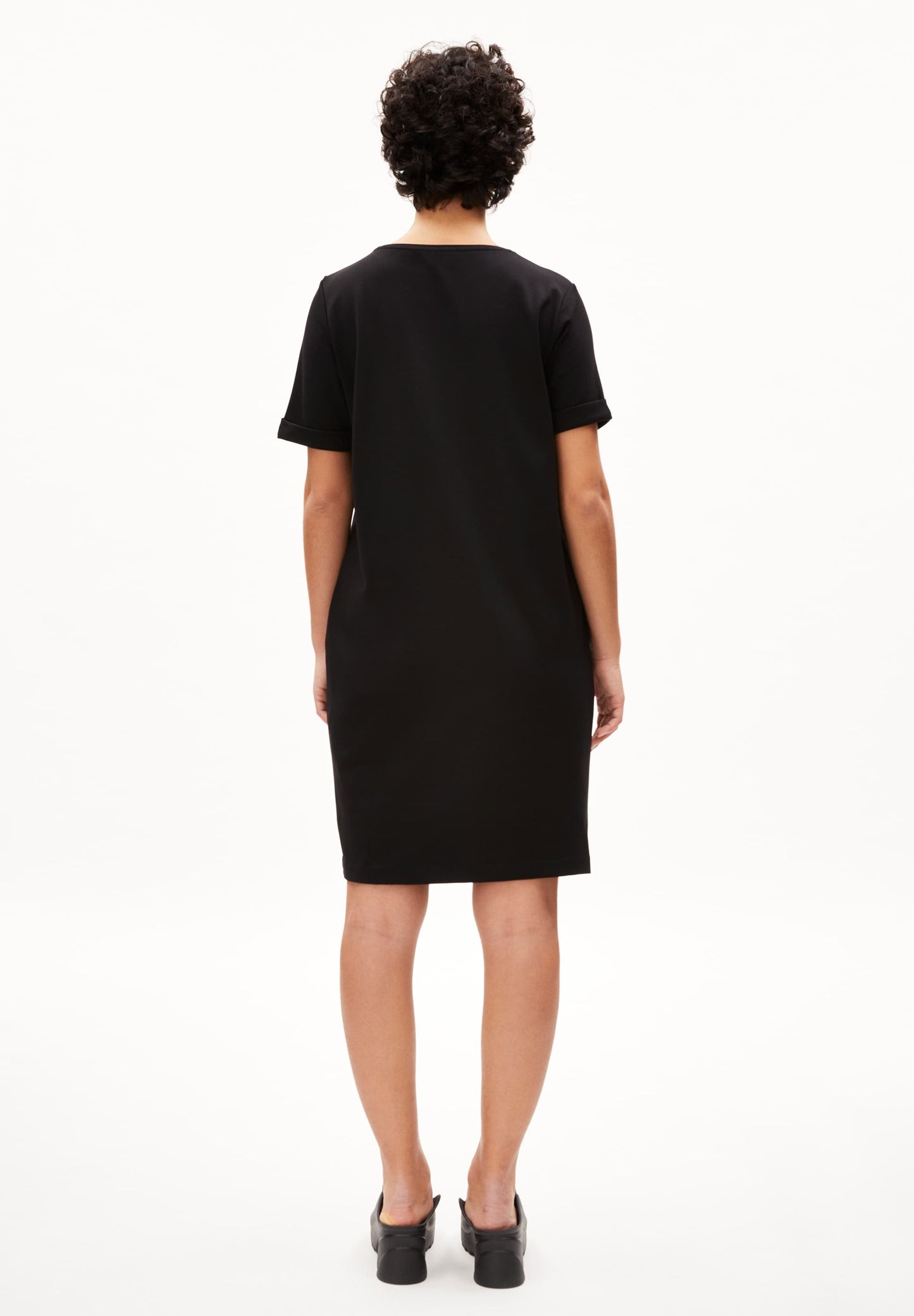 Robe t-shirt en ecovero | noir 'maaila black'