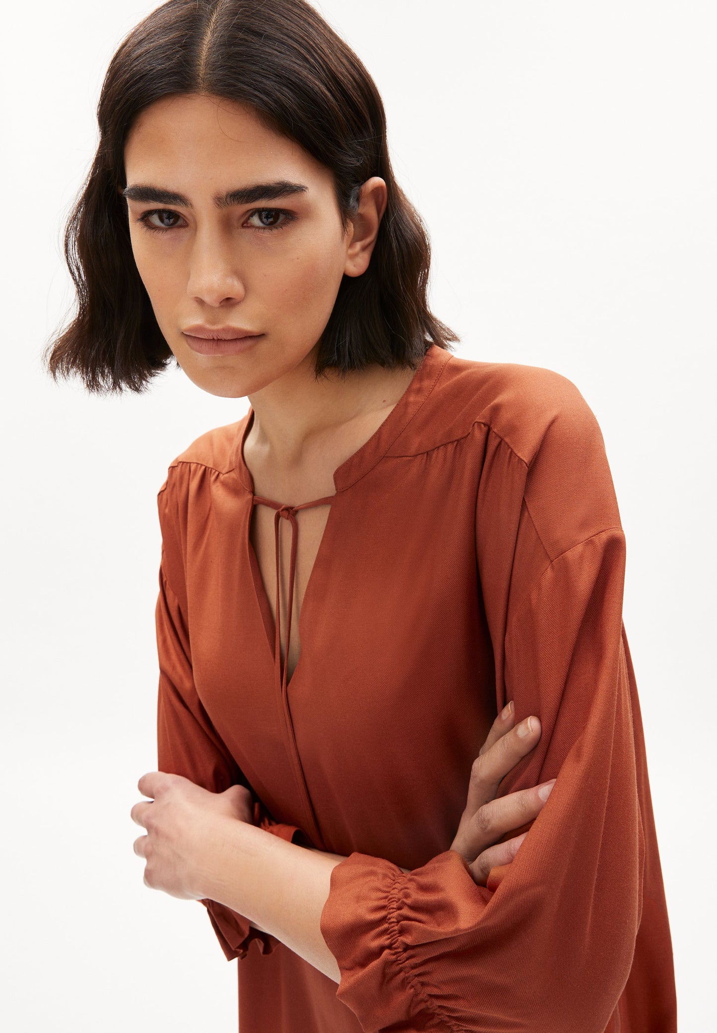 Robe fluide terracotta en viscose ecovero et recyclée - maaren brick