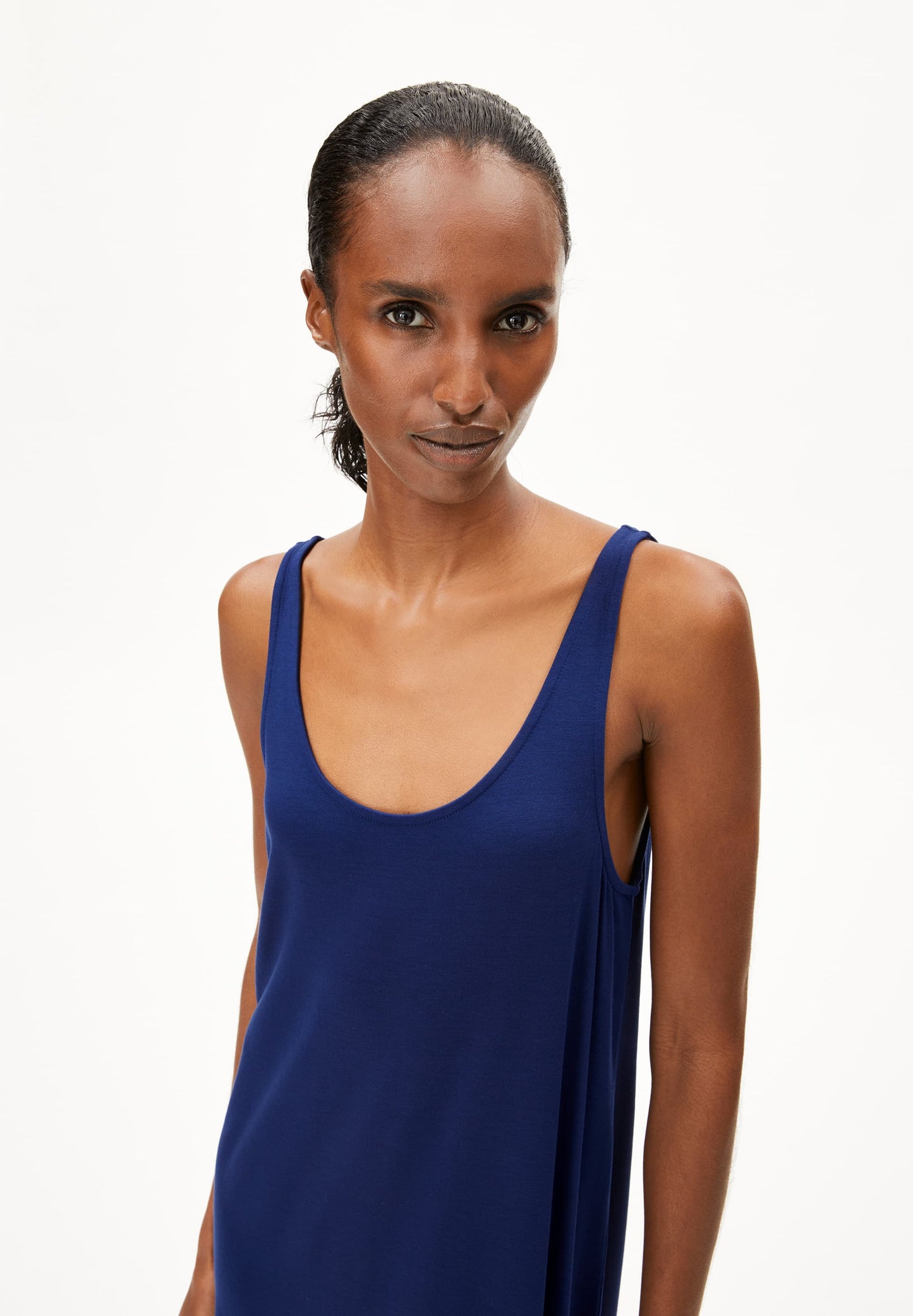Robe en coton biologique | bleu "maeliaa solid - blue noon"