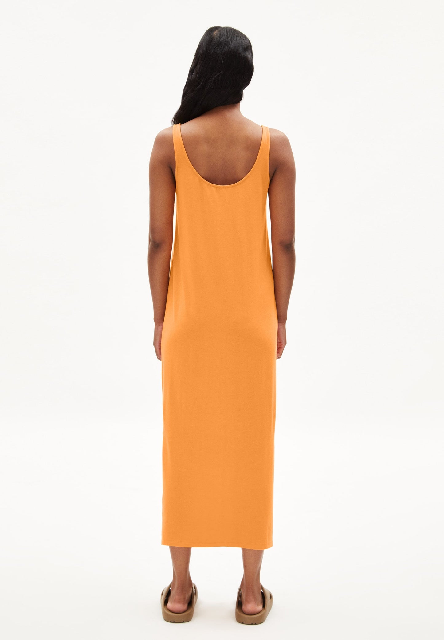 Robe longue orange en ecovero - maeliaa solid mangorange