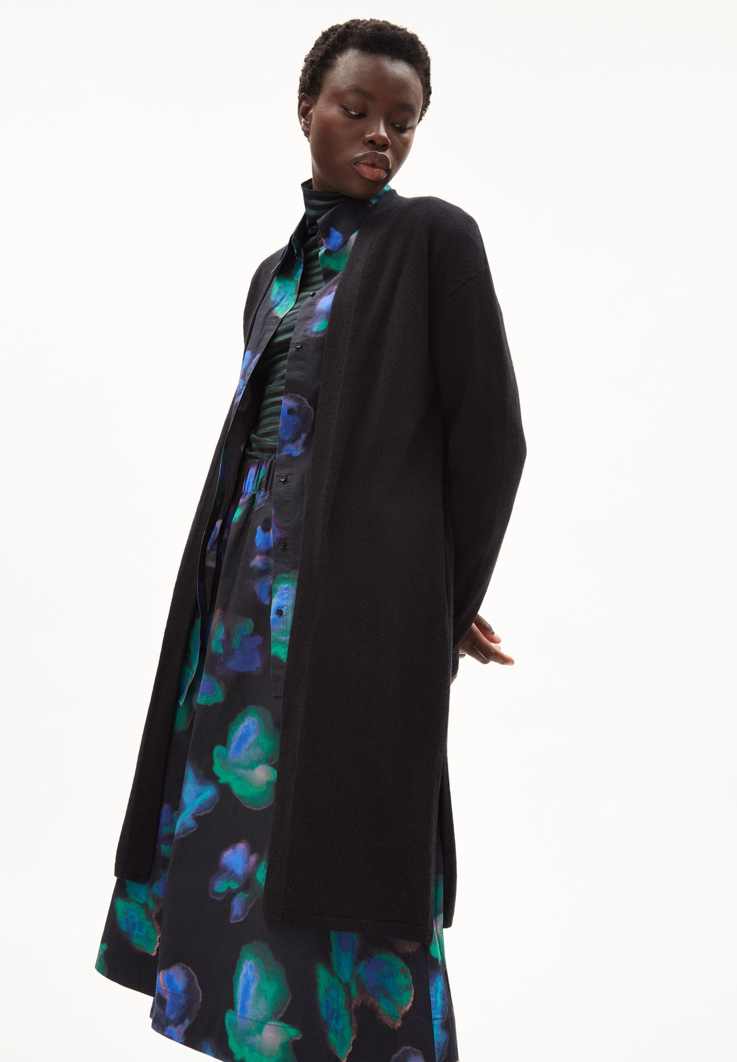 Gilet long noir en coton et laine bio - maertaa black