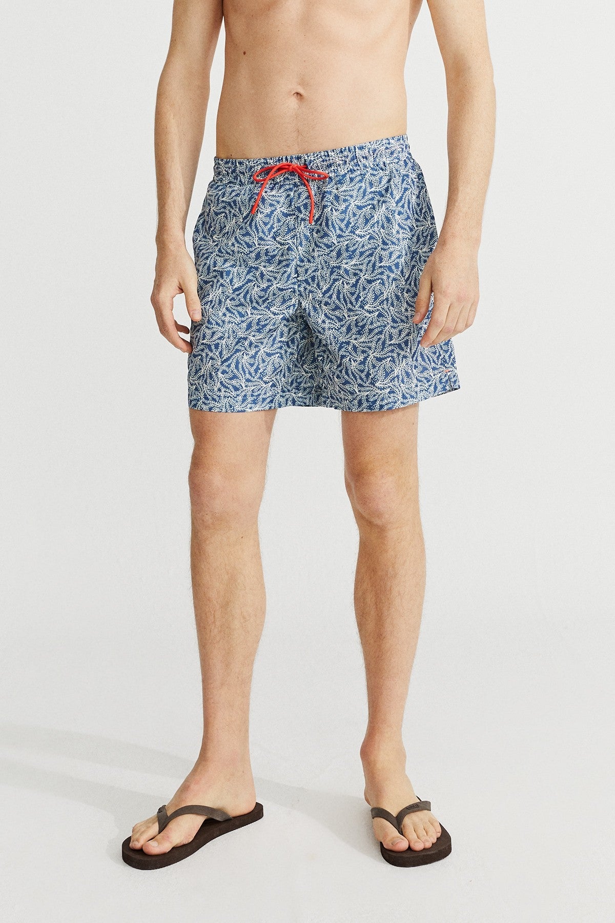 Short de bain à motifs bleus recyclé