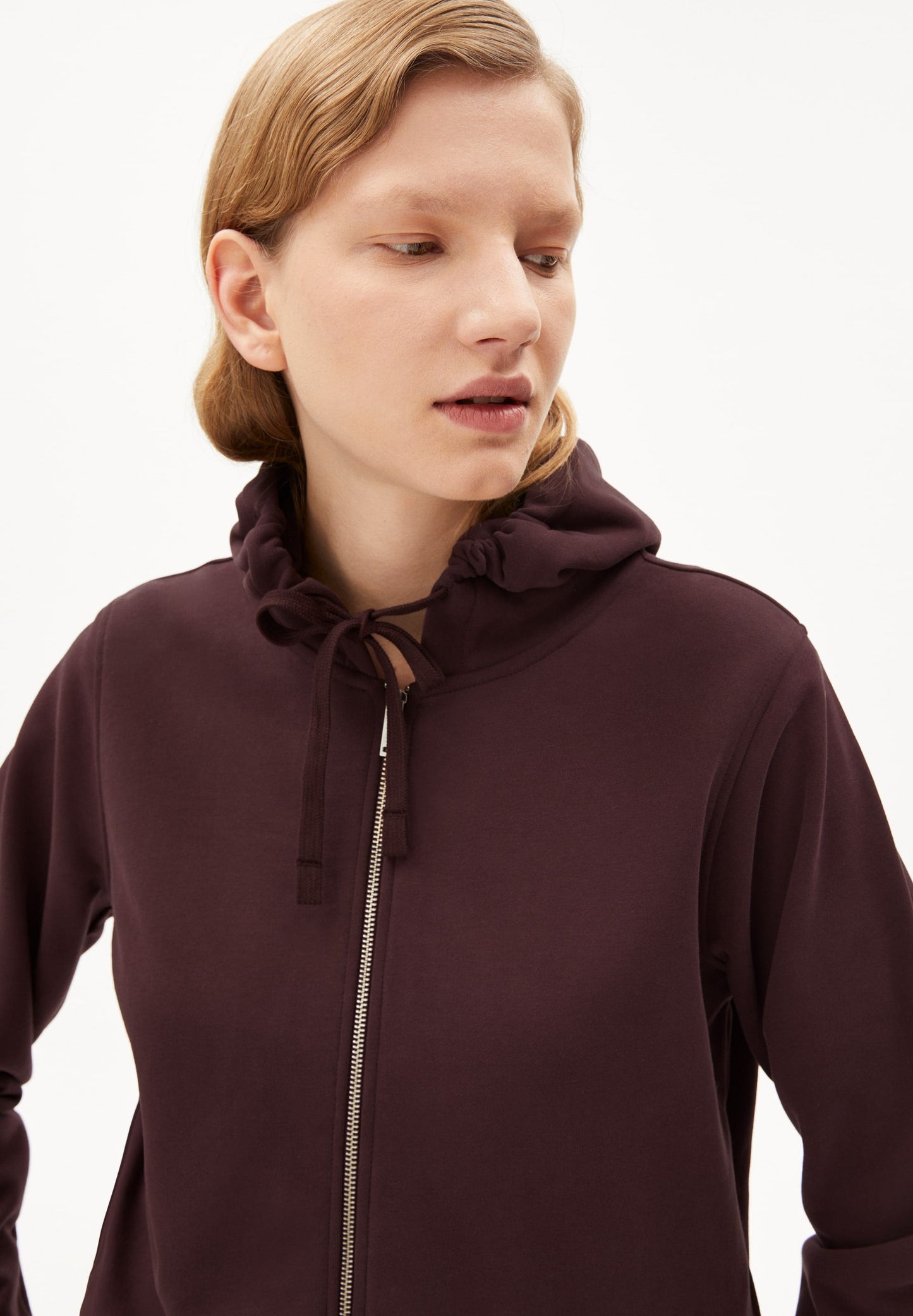 Sweat zippé violet foncé en coton biologique - marlinaa fudge