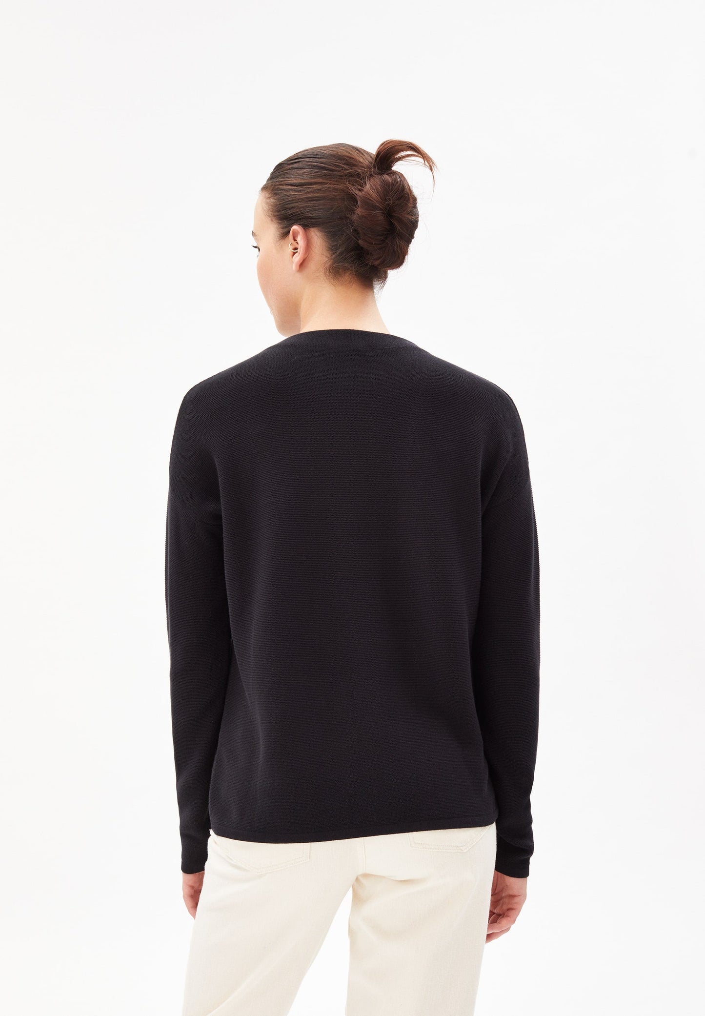 Pull à col rond noir en coton bio - Medinaa Black