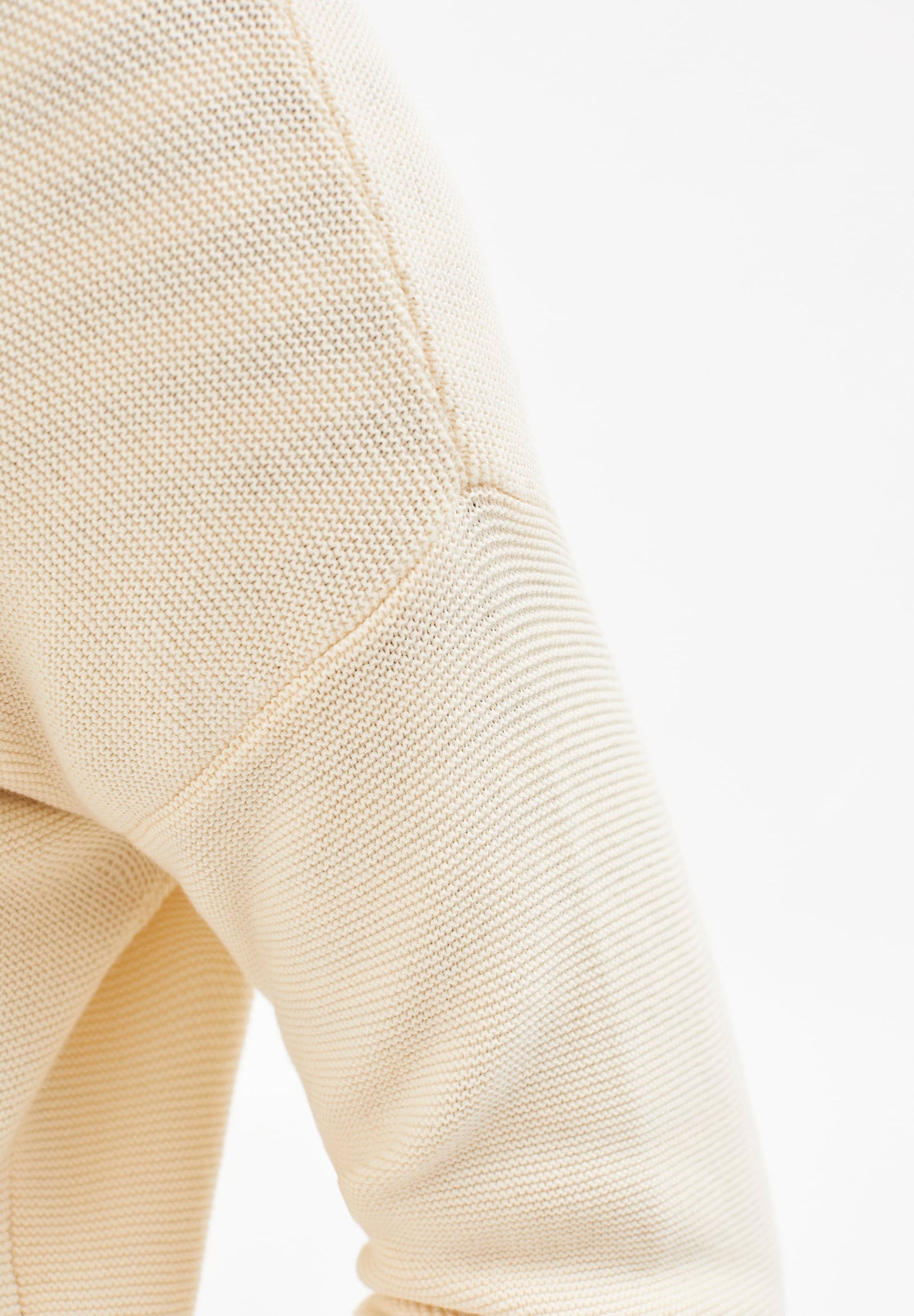 Pull à col rond beige en coton bio - medinaa oatmilk