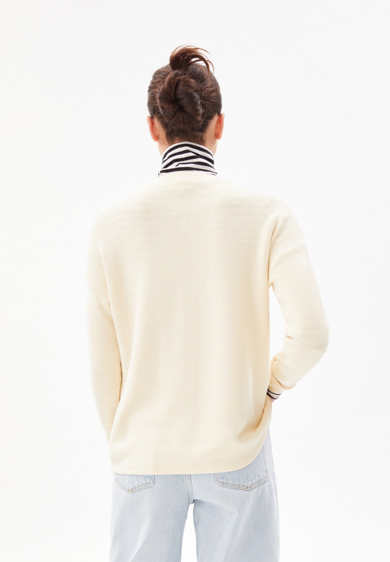 Pull à col rond beige en coton bio - medinaa oatmilk