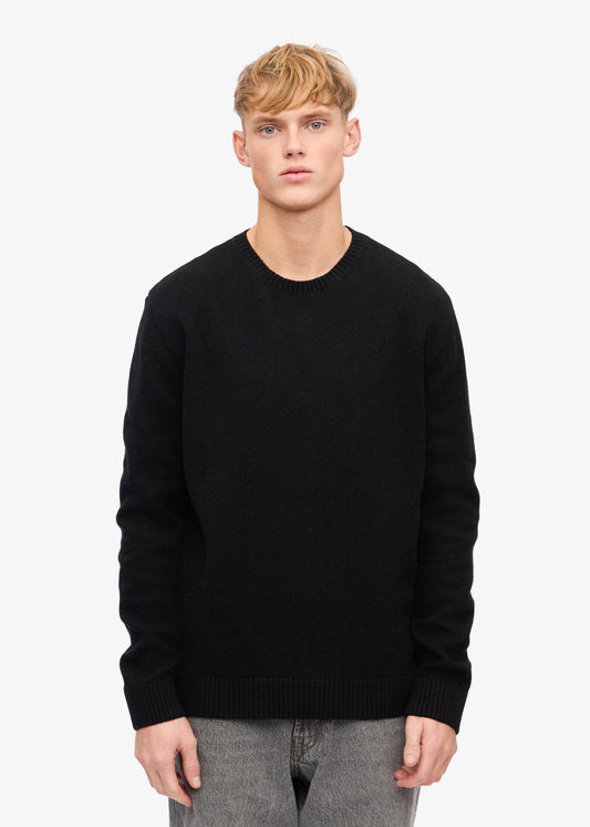 Pull col rond noir en laine mérinos recyclée - deep black