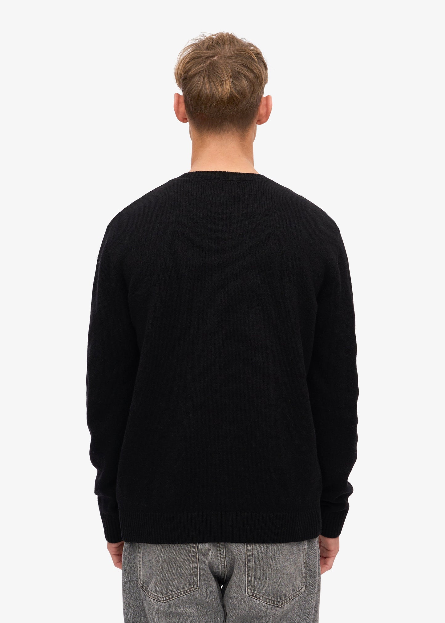 Pull col rond noir en laine mérinos recyclée - deep black