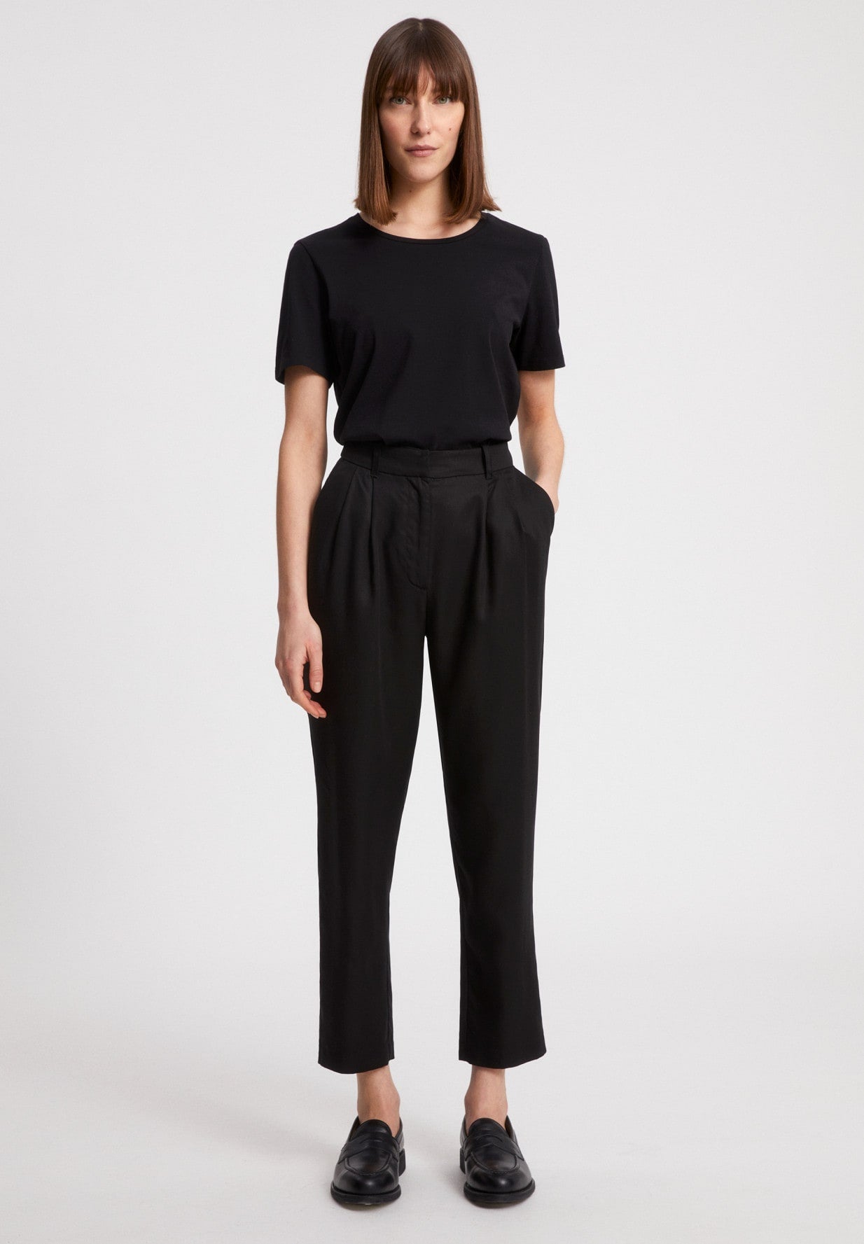 T-shirt noir en coton bio - Minaa black