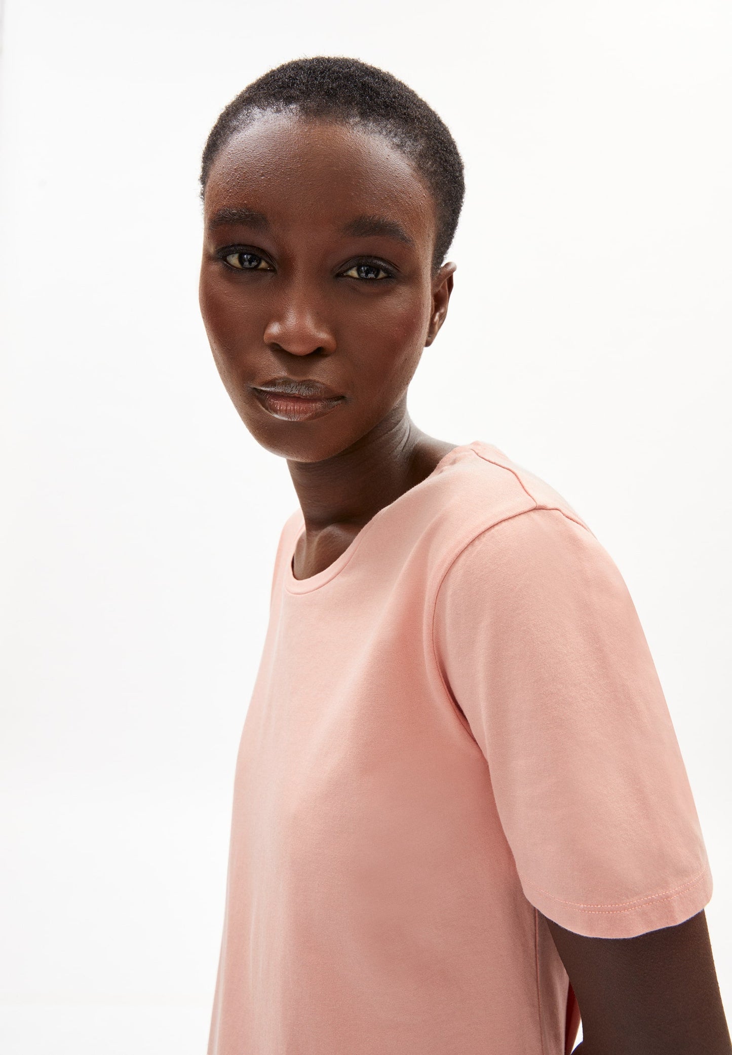T-shirt rose en coton bio - minaa peach blossom
