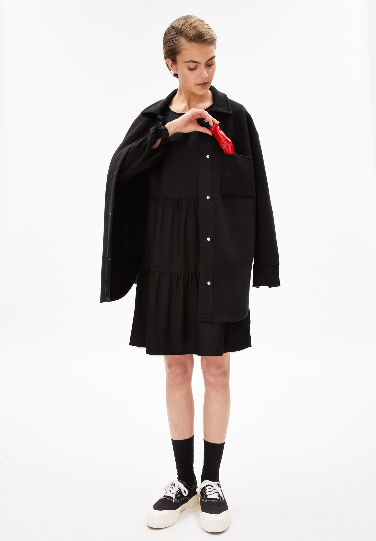 Robe courte patineuse noire en lenzing - Mirelaa