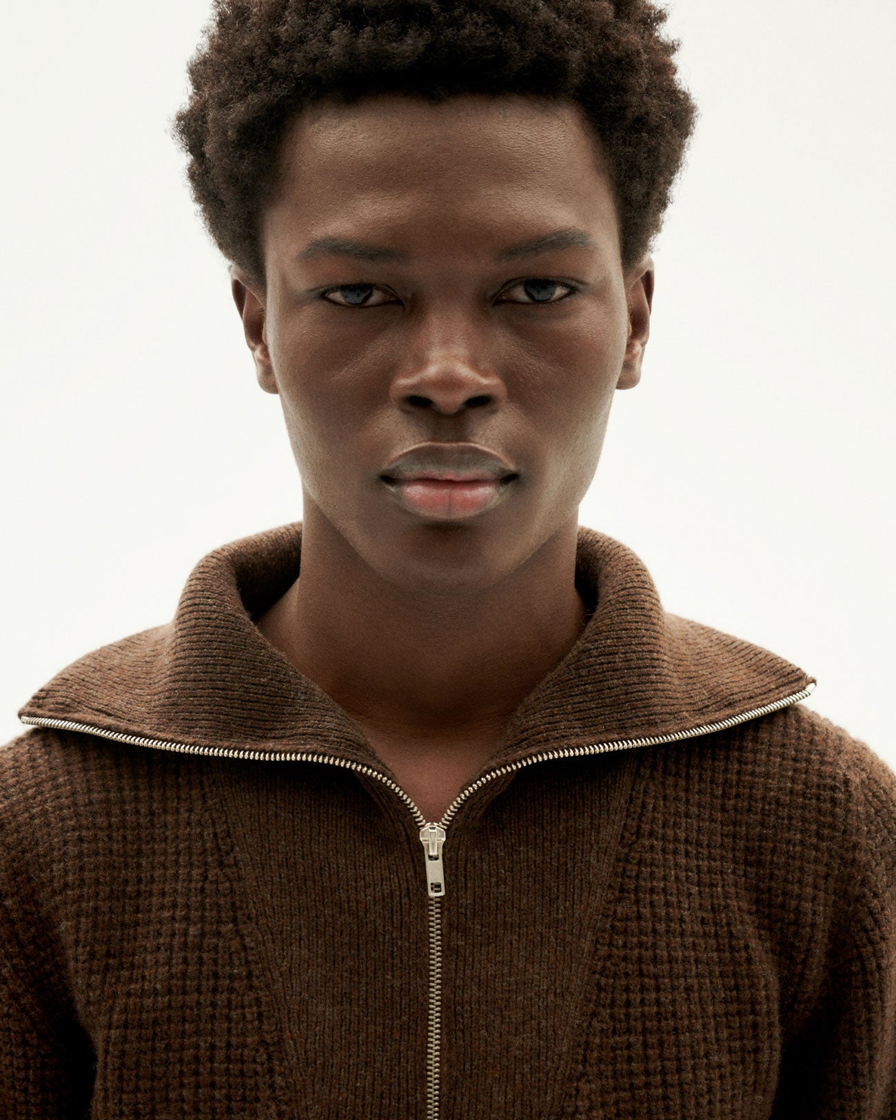 Pull col zippé en laine certifiée | marron "brown helio knitted sweater"