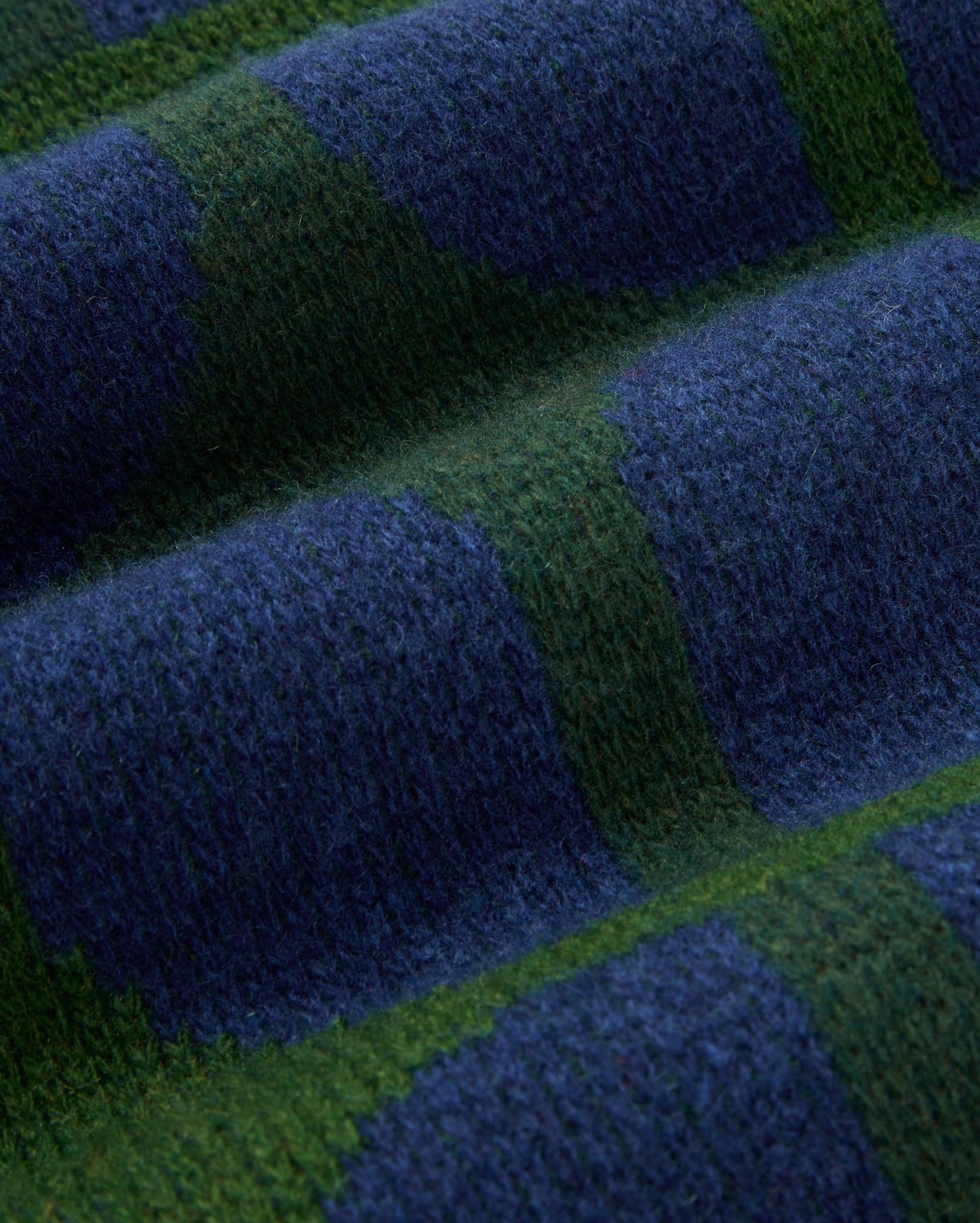 Pull col rond à motifs en laine bio | multicolore "wallpaper navy khem knitted sweater"