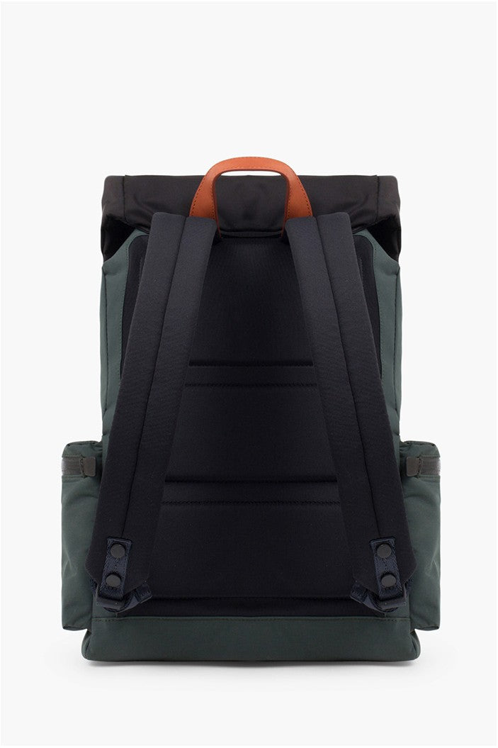Sac à dos vert forêt en nylon recyclé - Wild Sherpa