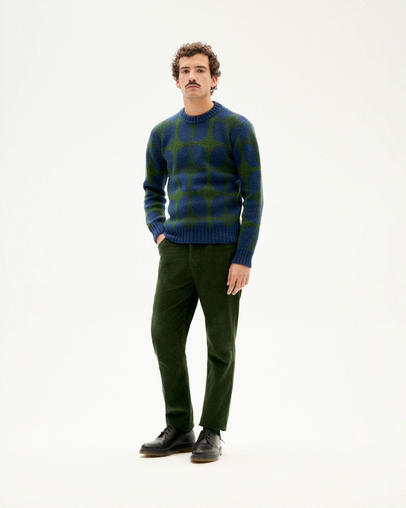 Pantalon en velours côtelé de coton bio | vert "bottle green corduroy five pockets pants"